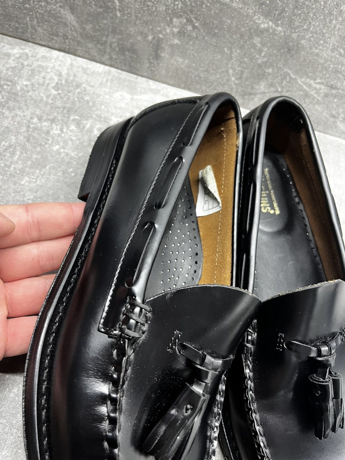 Other WEEJUN HERITAGE LARKIN TASSEL LOAFERS BLACK Size US 9 / EU 42 - 14 Thumbnail