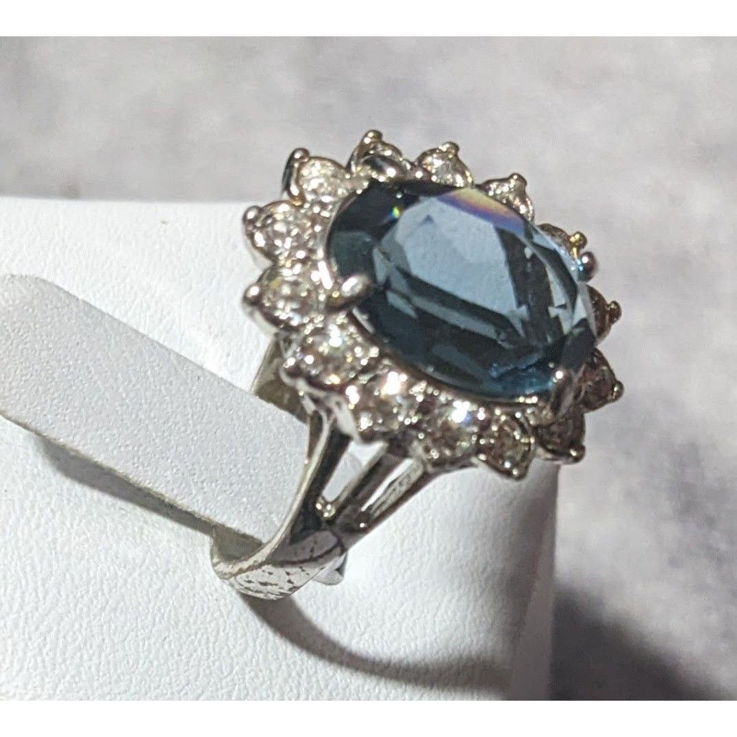 Other Elegant Whimsical Faux Sapphire Silver Tone Halo Ring Size 9 Size ONE SIZE - 4 Thumbnail