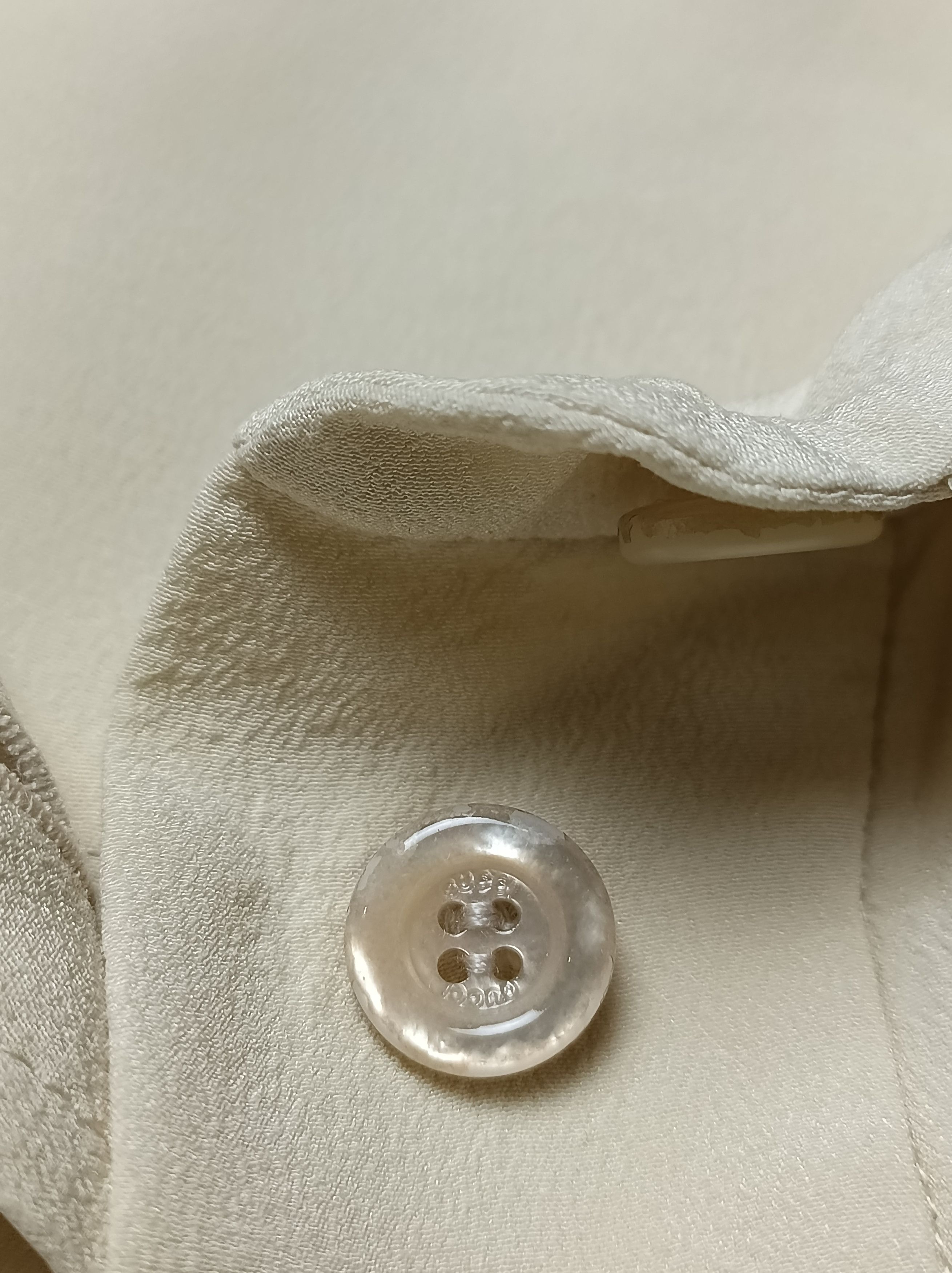 Gucci Gucci Ivory Silk Blouse Embroidered Flower EU 38 Size S / US 4 / IT 40 - 8 Thumbnail