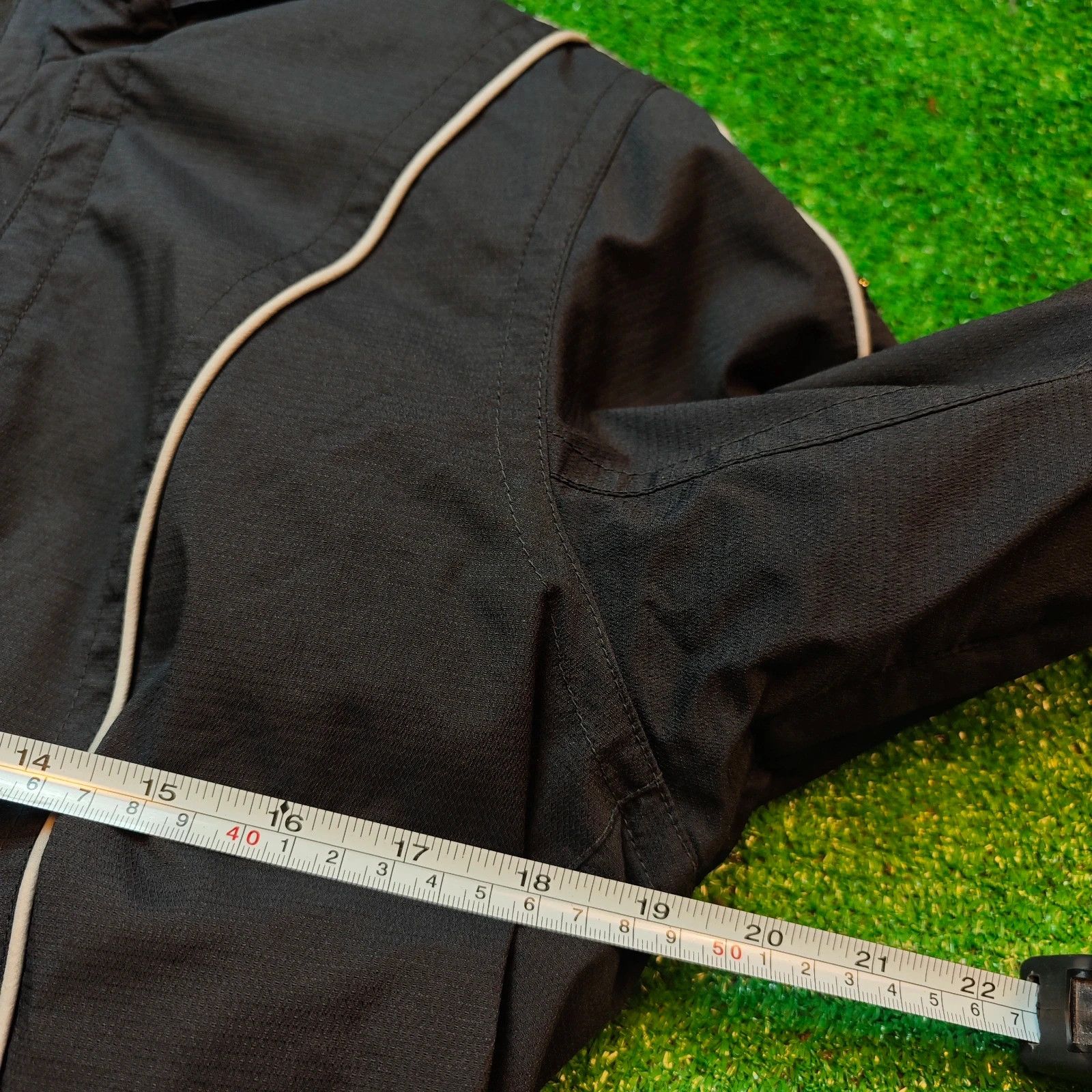 Spyder Spyder skiing Jacket Womens 8 Small Zip Black windproof Size S / US 4 / IT 40 - 17 Thumbnail
