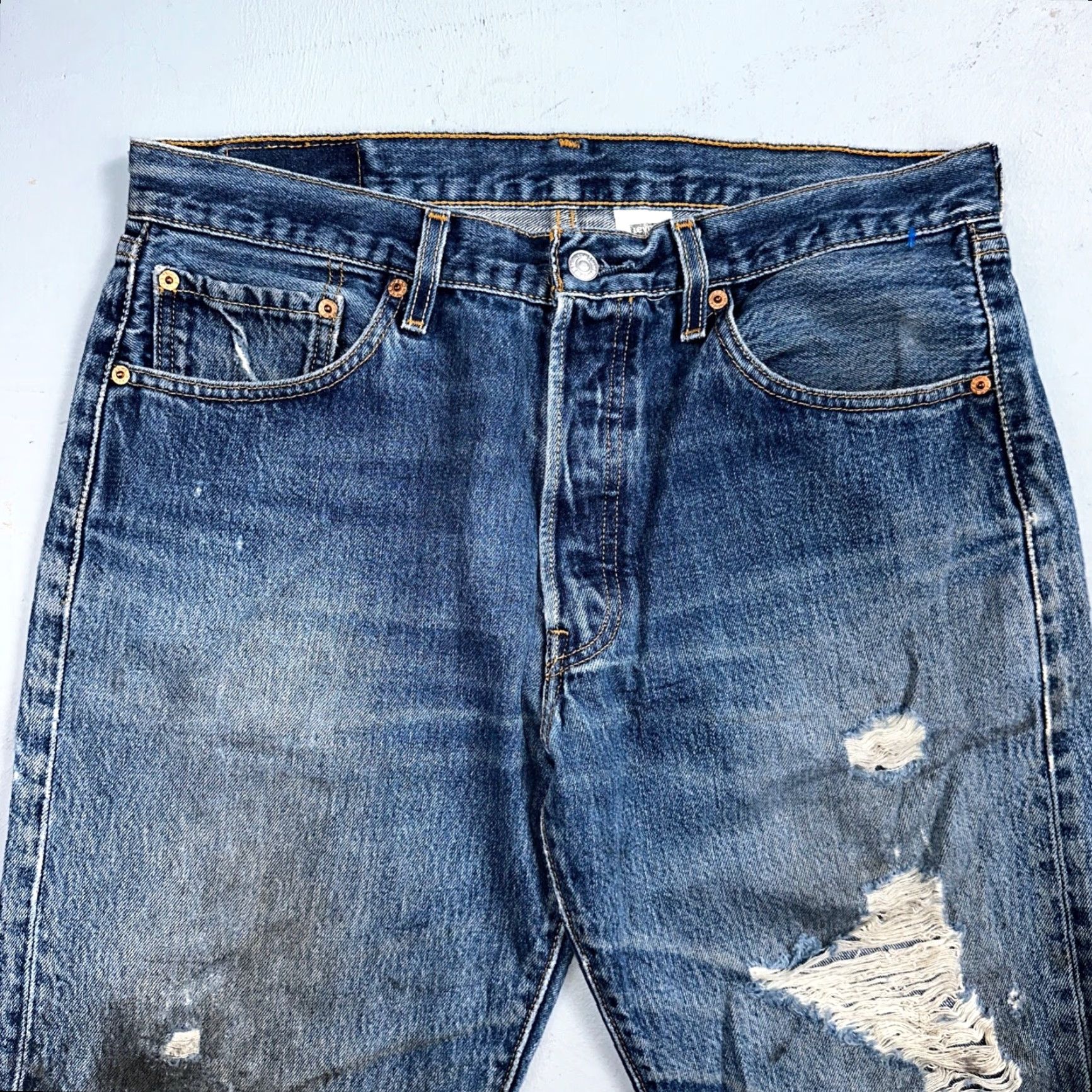 Levi's Levi's 501 Jeans Vintage 90s Straight Men 34x30 Blue Cotton Denim Medium Rise Regular Inseam 30 34x30 90s Theme Mens Size US 34 / EU 50 - 2 Thumbnail