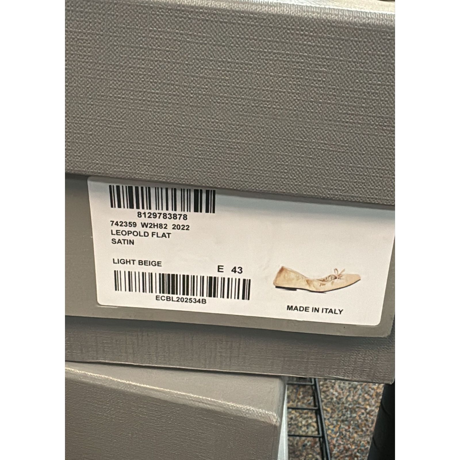 Balenciaga o1rshd1 Leopold Flat Satin Mule Shoe in Light Beige Size US 10 / EU 43 - 23 Thumbnail