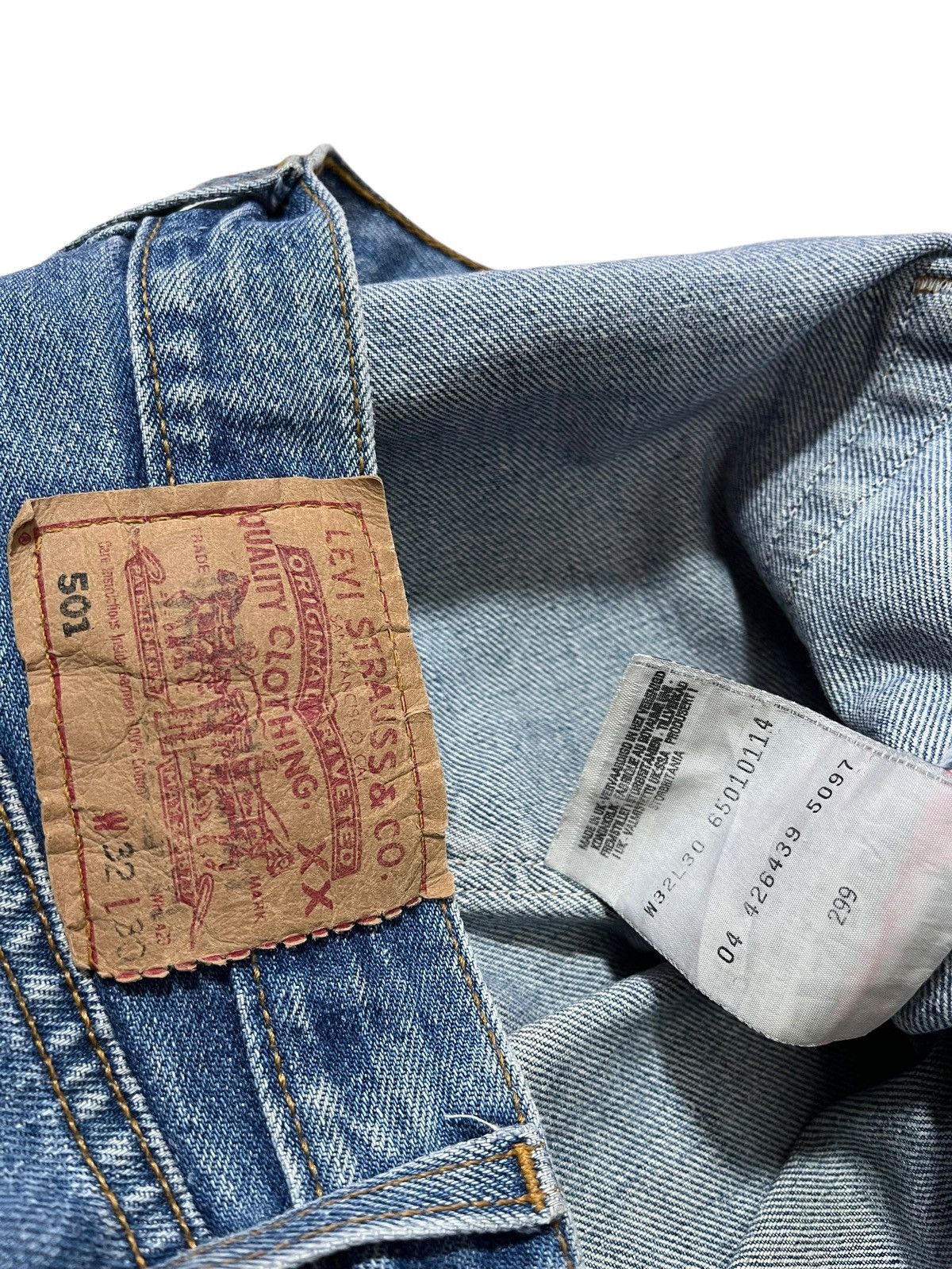 Levi's × Vintage VINTAGE LEVIS 501 MADE IN UK JEANS Size US 31 - 8 Thumbnail