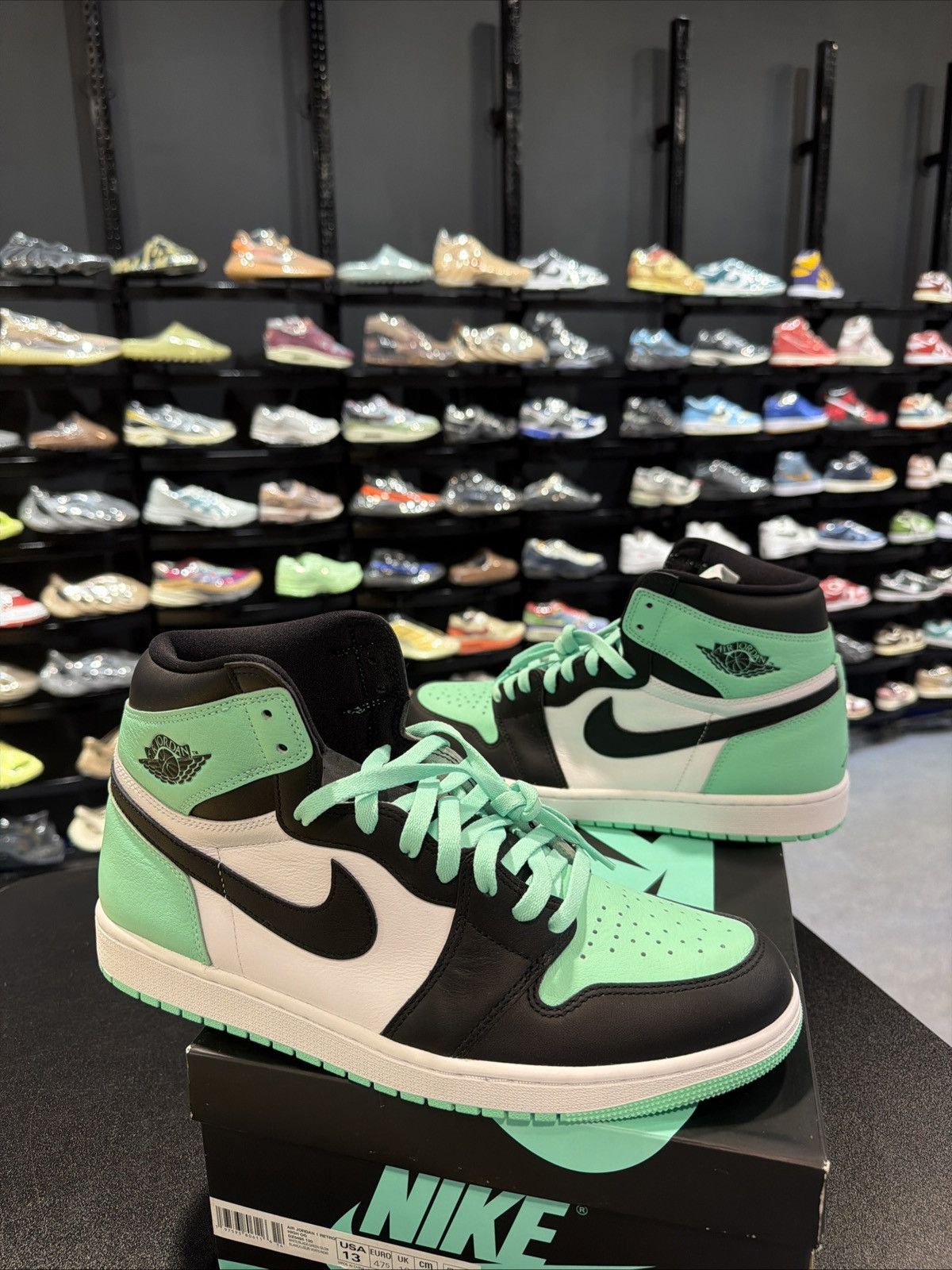 Jordan Brand Jordan 1 high size 13 green glow brand new quick shipp Size US 13 / EU 46 - 4 Thumbnail