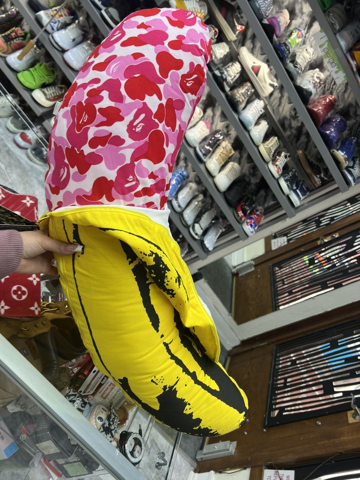 Bape BAPE x Medicom x Andy Warhol Banana Cushion Size ONE SIZE - 2 Thumbnail