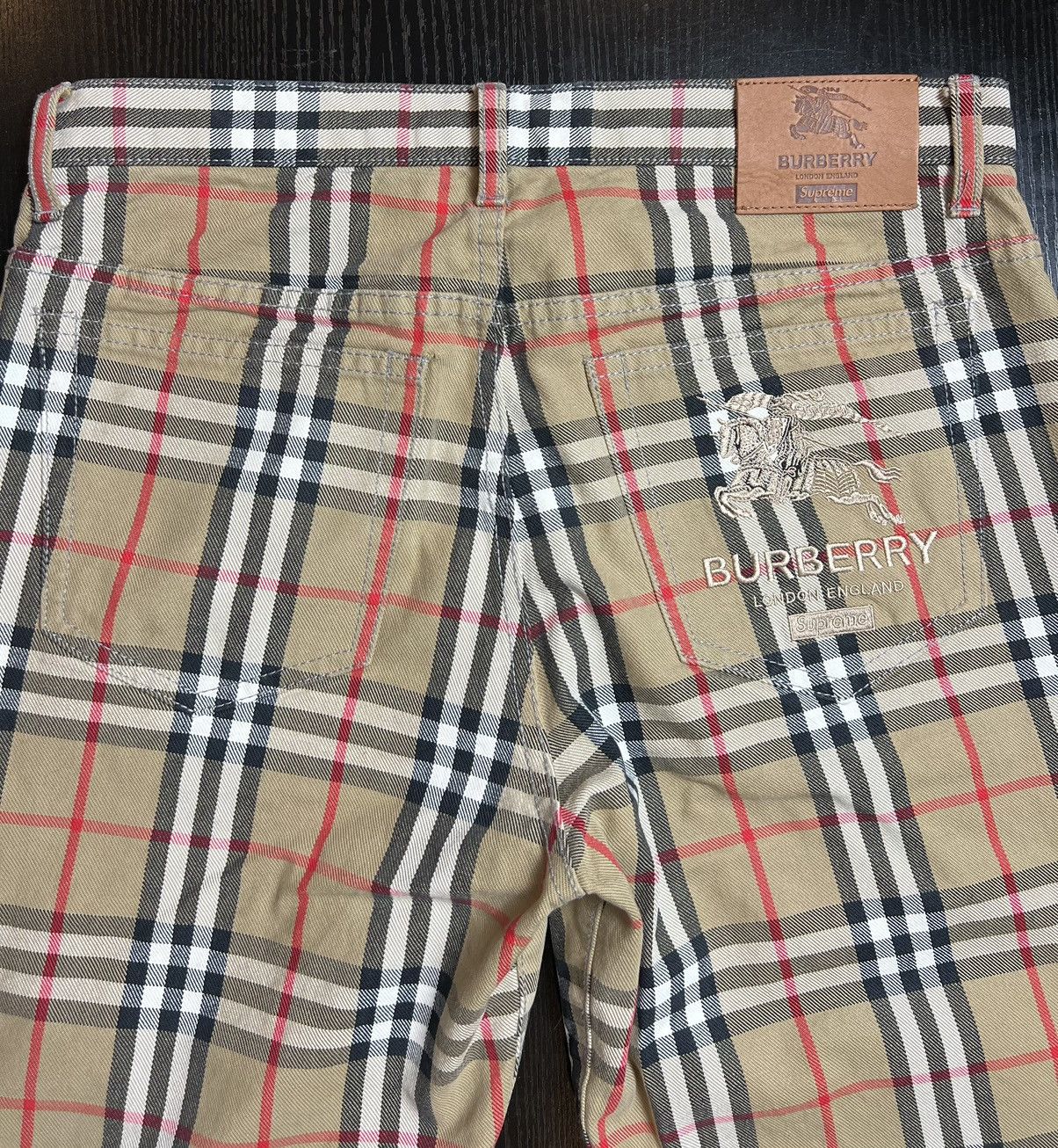 Burberry × Supreme Supreme x Burberry Size US 32 / EU 48 - 4 Thumbnail