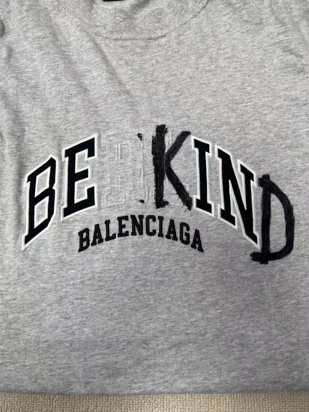 Balenciaga Balenciaga Logo Print Loose Short-Sleeve T-Shirt. Size US L / EU 52-54 / 3 - 3 Thumbnail