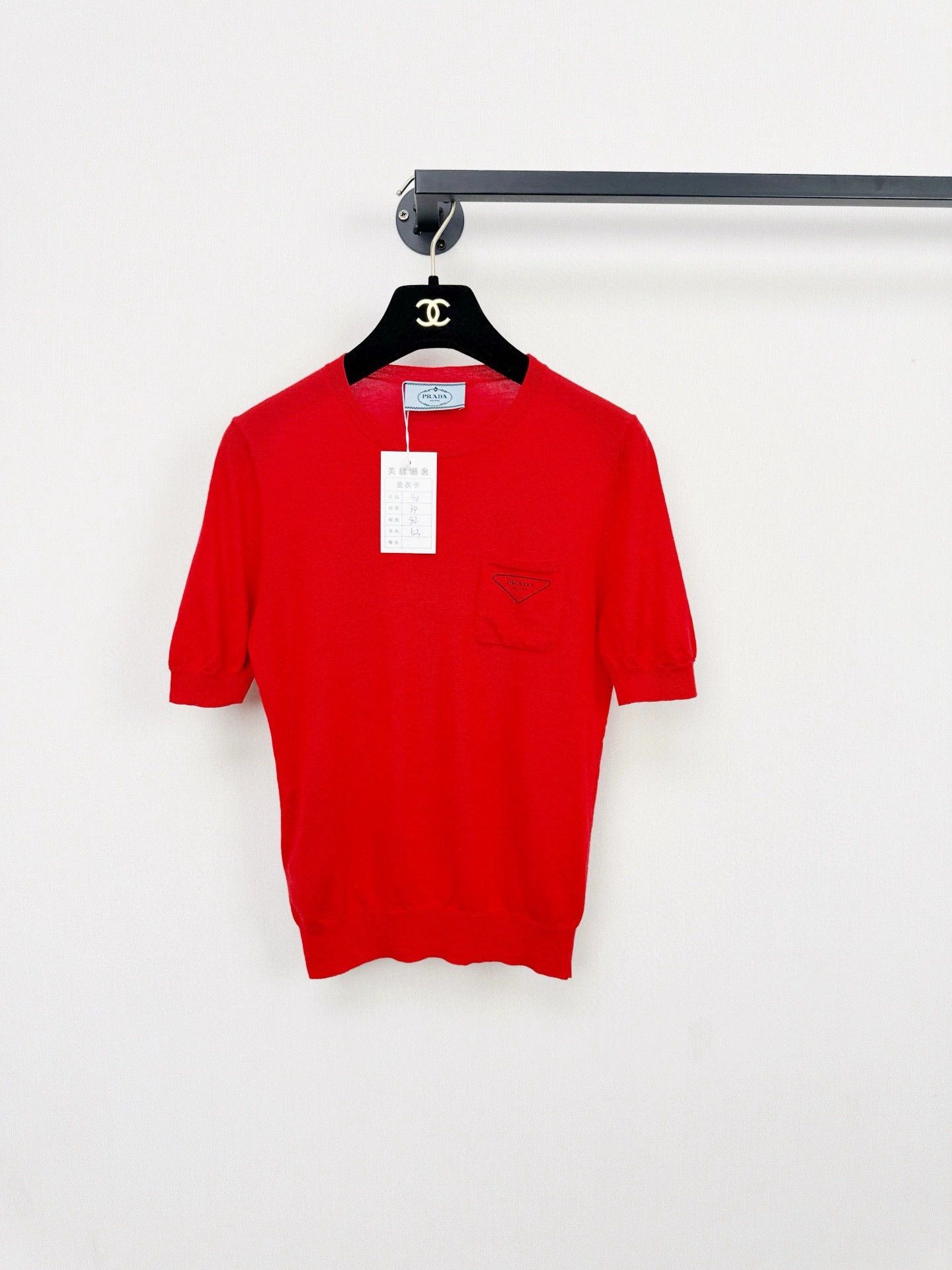 Prada Prada Red Triangle Logo Knit Short Sleeve - dmc Size US M / EU 48-50 / 2 - 1 Thumbnail
