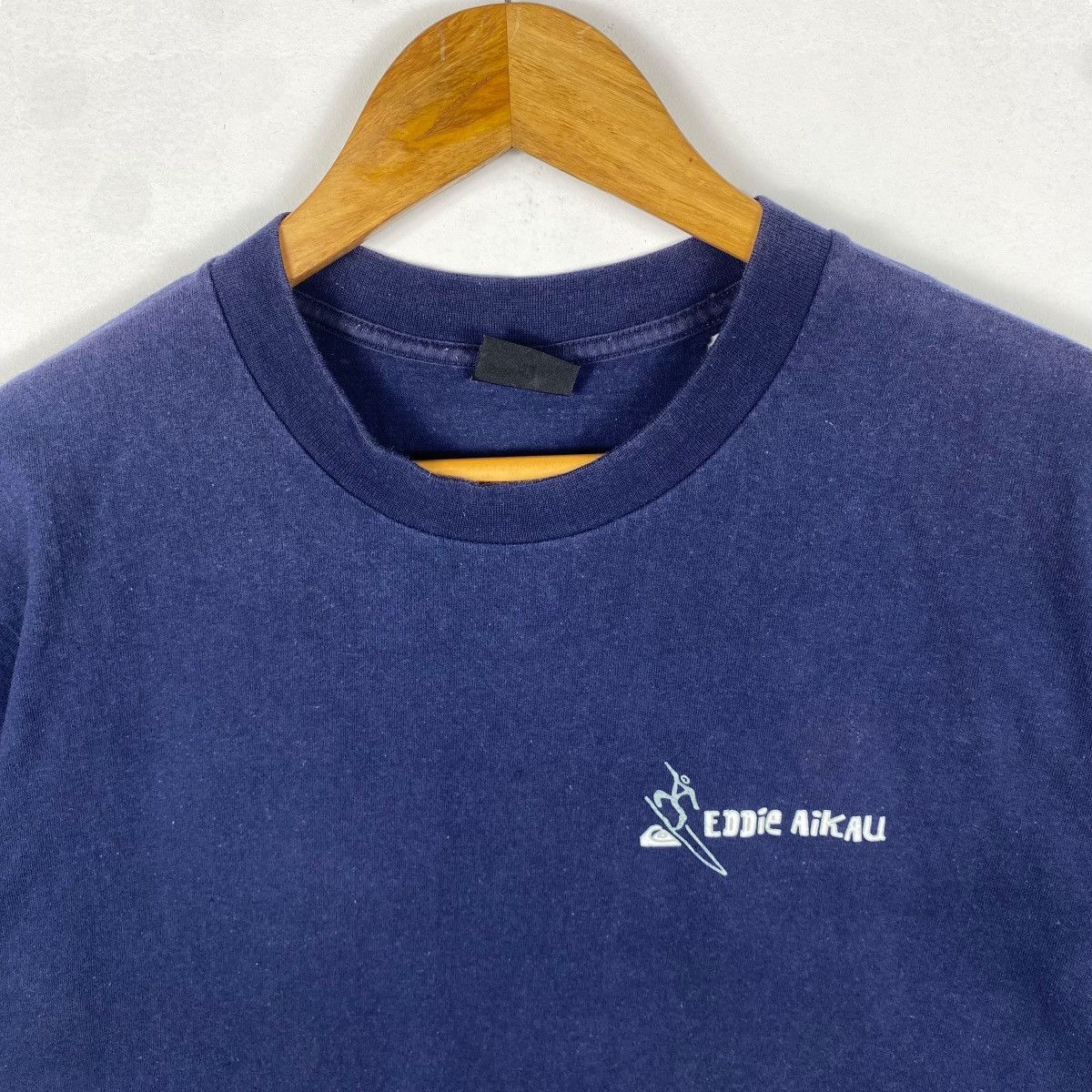 Quiksilver Vintage 90's QUIKSILVER Eddie Aikau Waimea Bay Graphic Tee Size US M / EU 48-50 / 2 - 6 Thumbnail