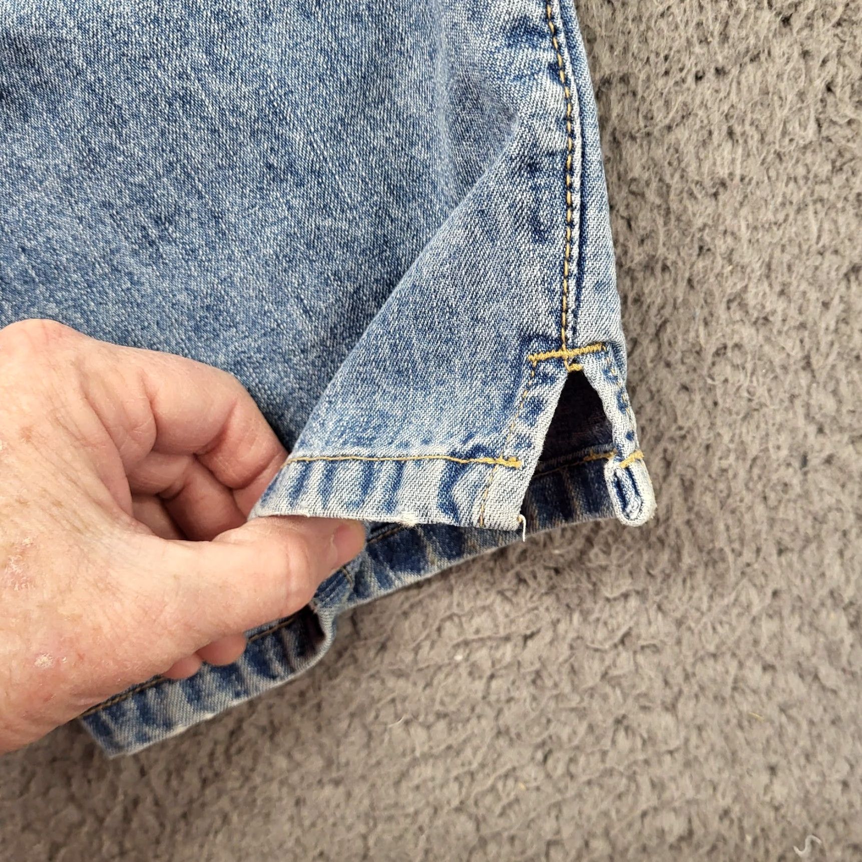 Cherokee Cherokee Capri Jeans Womens Size 8 Stonewash Blue Denim College Y2K Regular Fit Pants Womens Size 30" / US 8 / IT 44 - 4 Thumbnail