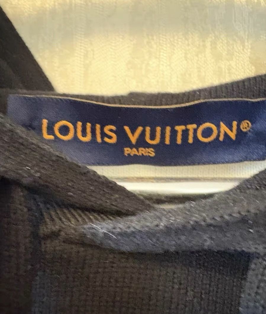 Louis Vuitton LV FW22 Monogram Gradient Hoodie, Men's Black Size US L / EU 52-54 / 3 - 3 Thumbnail