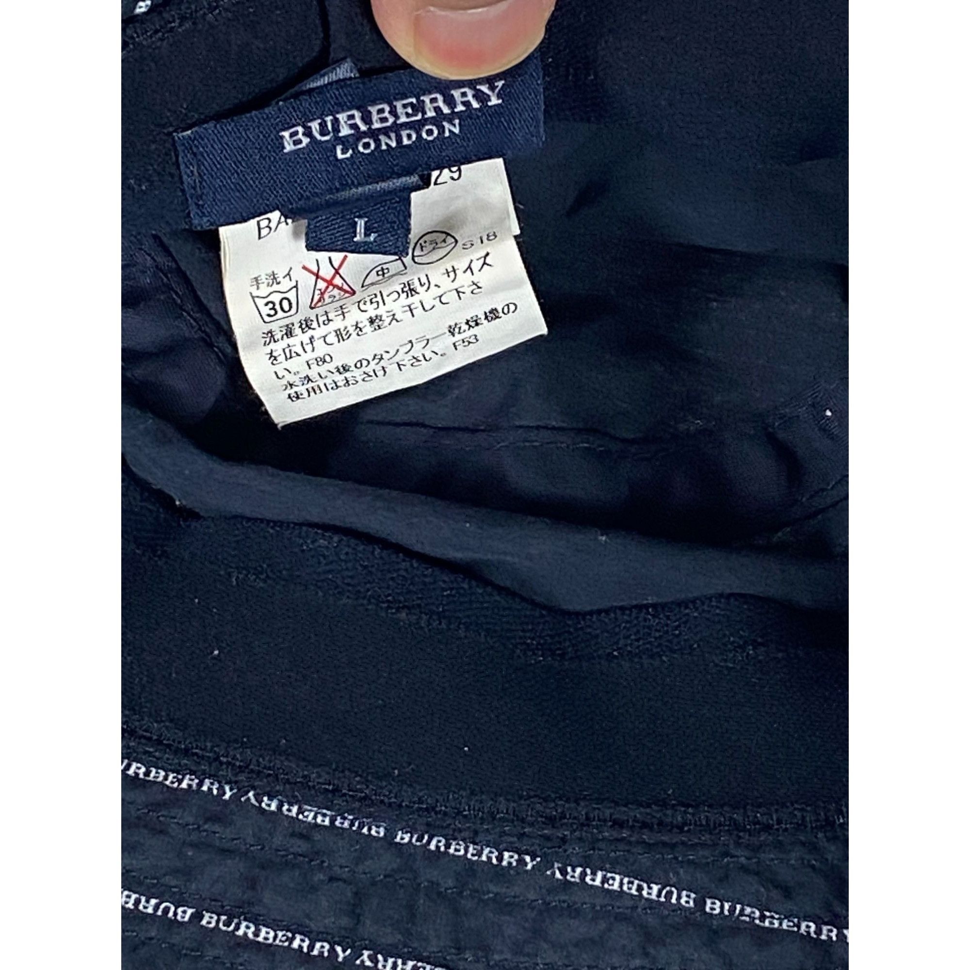 Burberry Burberry London Repeated Spell Out "Burberry" Bucket Hat L W Size ONE SIZE - 5 Thumbnail