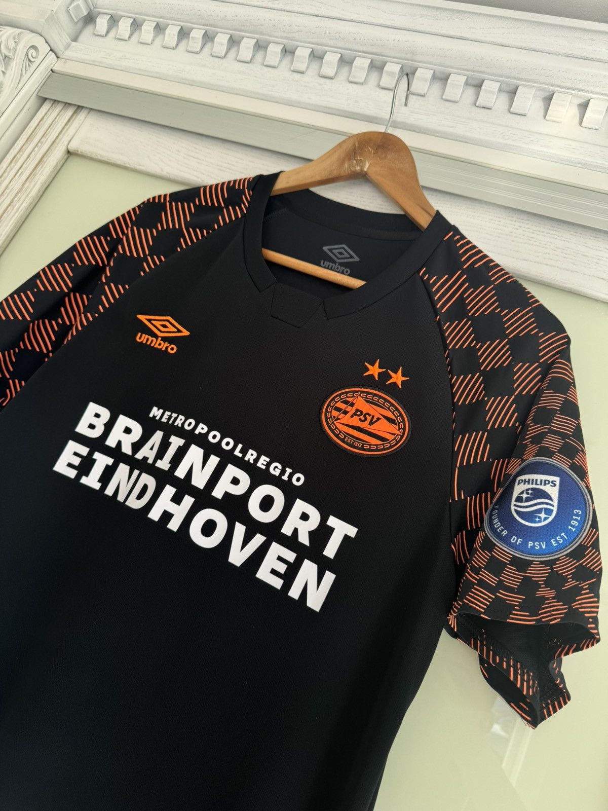 Umbro PSV Eindhoven 2019-2020 Away Soccer Jersey Football Kit Size US M / EU 48-50 / 2 - 6 Thumbnail