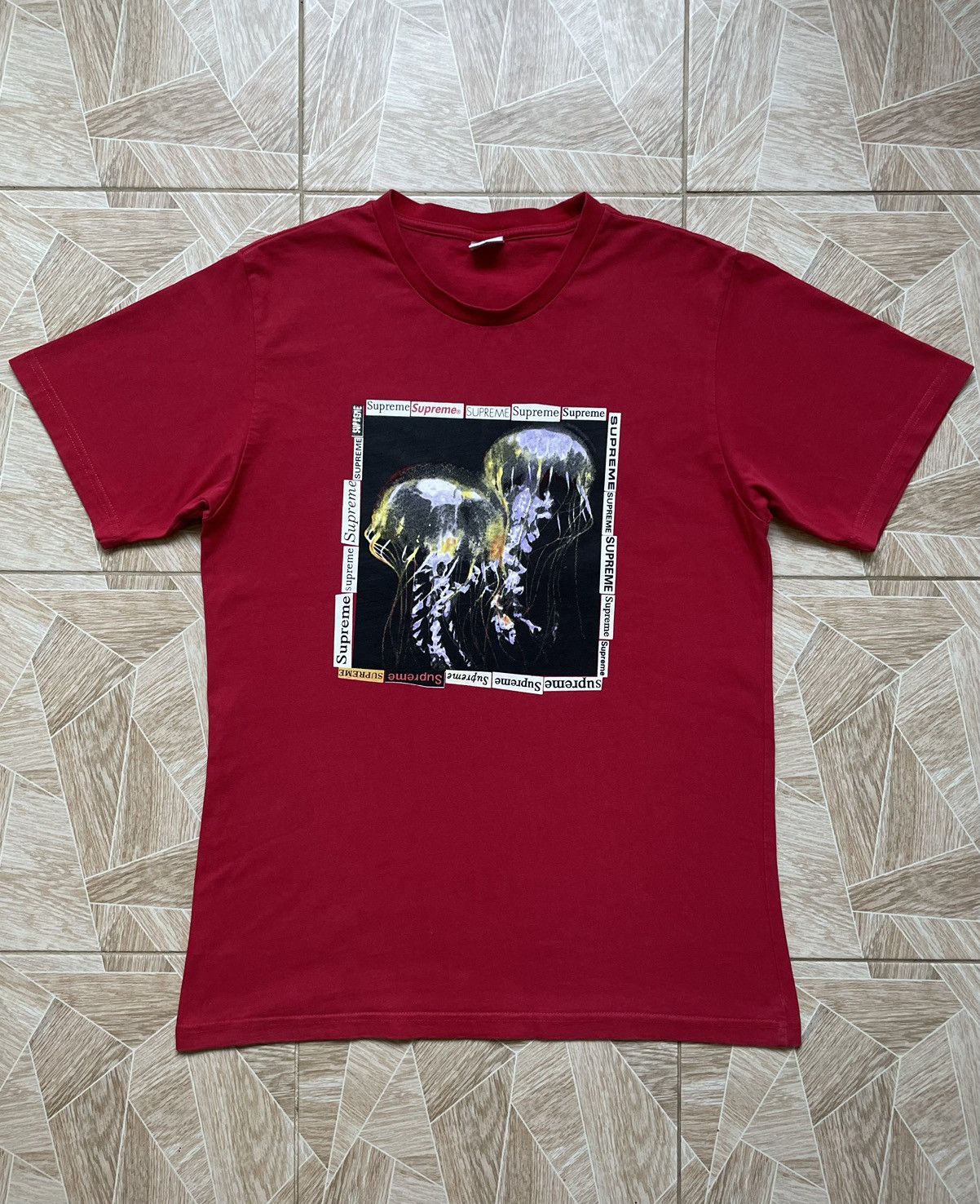 Supreme Y2K Very Rare Supreme SS06 Medusa Big Multi Logo Red Tee Size US L / EU 52-54 / 3 - 1 Thumbnail