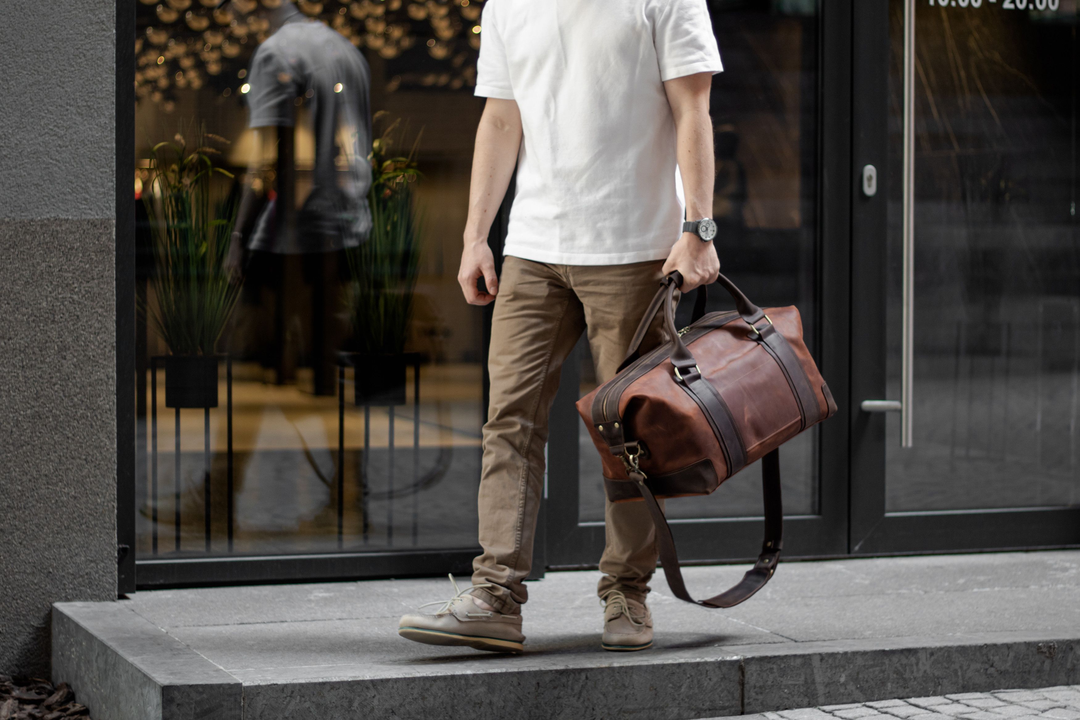 Handmade Genuine vintage leather travel bag. Gym bag. Duffel Bag Size ONE SIZE - 6 Thumbnail