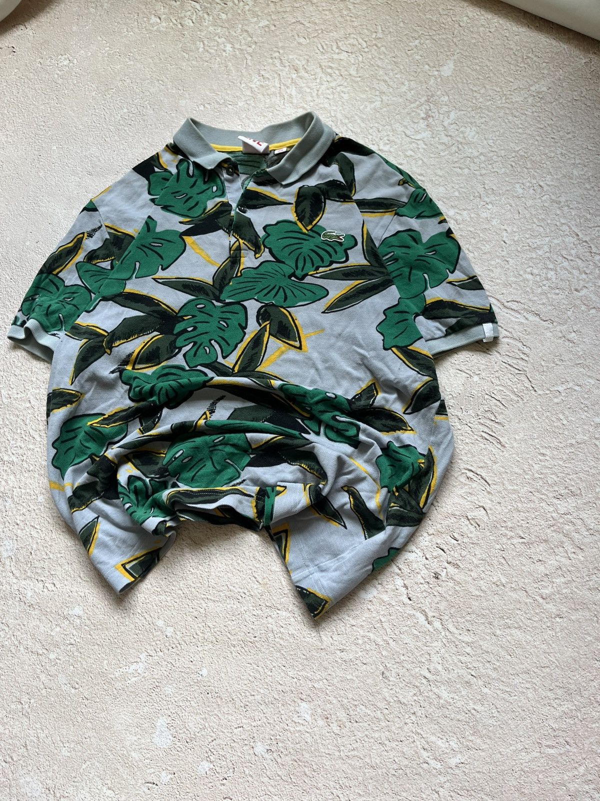 Lacoste Lacoste Vintage Tropical Polo Shirt Y2K Size US S / EU 44-46 / 1 - 2 Thumbnail