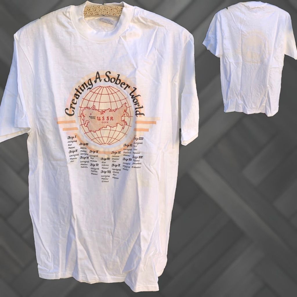 Hanes VINTAGE Creating A Sober World USSR CCCP T Shirt Single Stitch L Men White Cotton Hanes Beefy-T Size US L / EU 52-54 / 3 - 1 Thumbnail