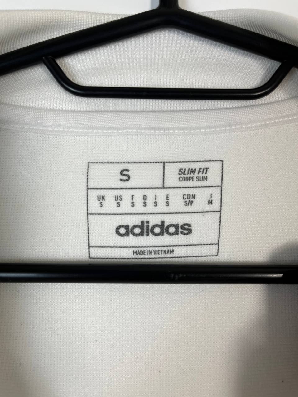 Adidas AJAX AMSTERDAM ADIDAS TRAINING TOP WHITE HZ7785 SIZE S Size US S / EU 44-46 / 1 - 3 Thumbnail