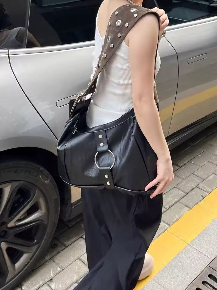 Other Streetwear Large Retro Y2k PU Leather Suede Shoulder Bag Size ONE SIZE - 1 Thumbnail