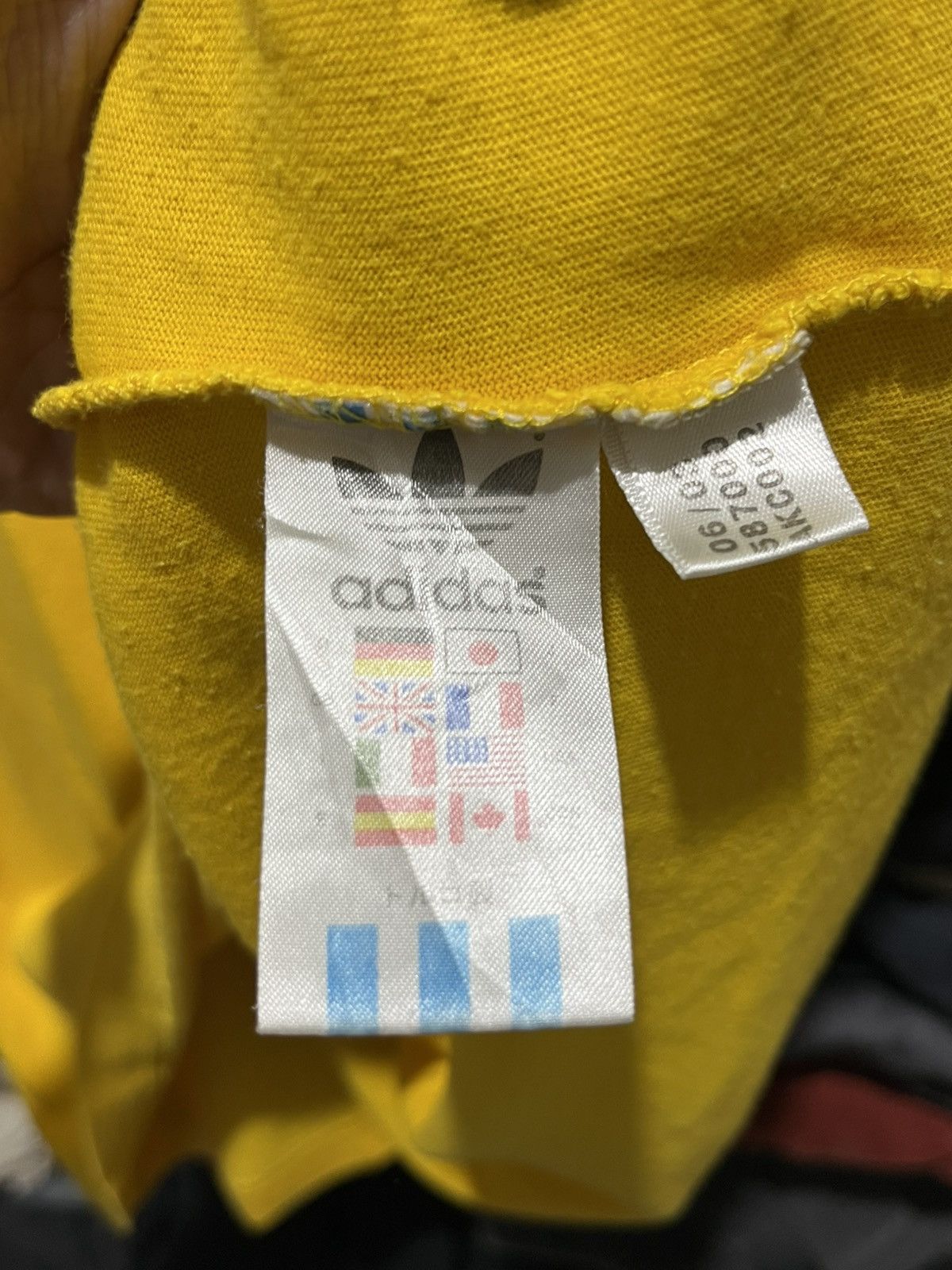 Adidas Vintage Adidas Tee Size US L / EU 52-54 / 3 - 3 Thumbnail