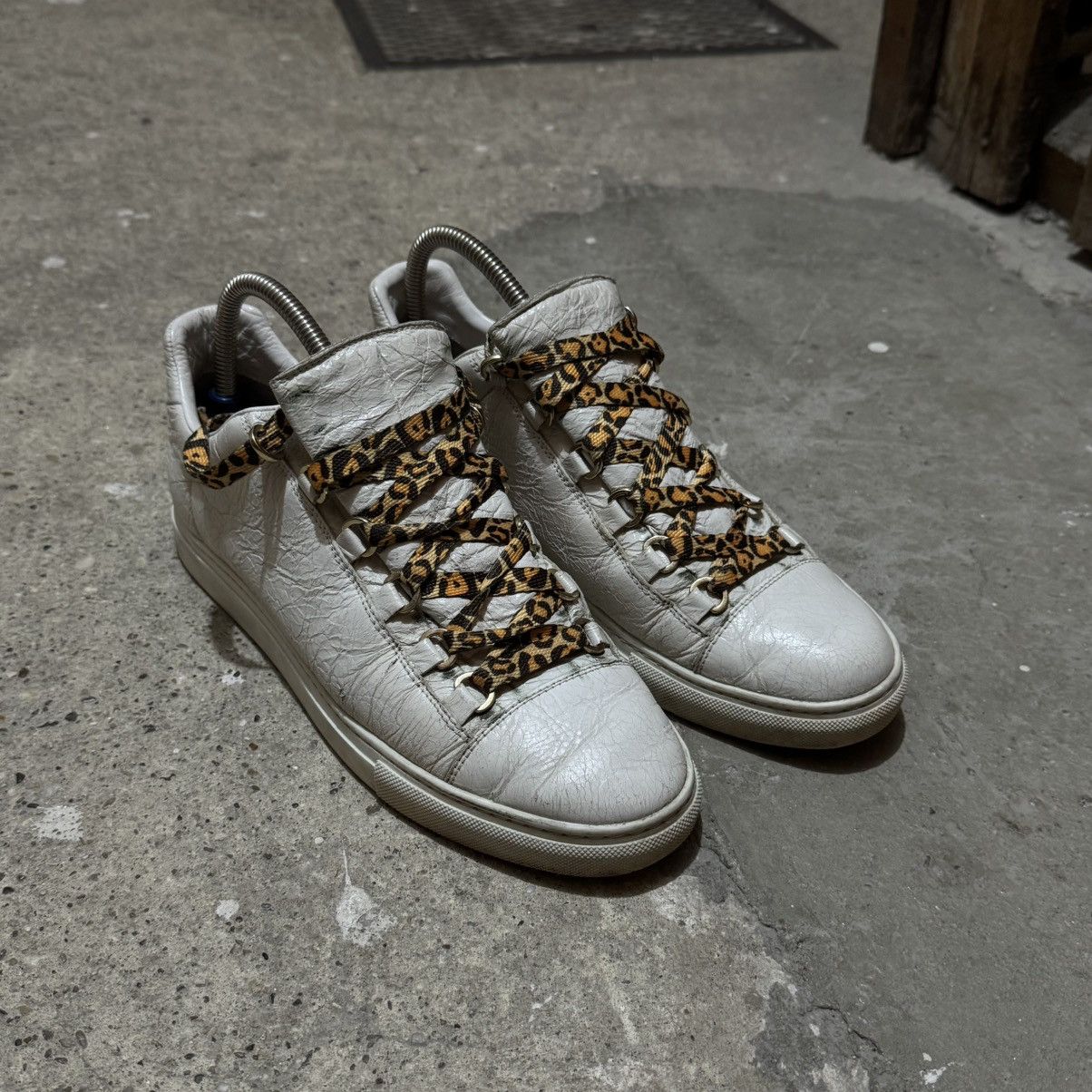 Clearance balenciaga arena low top white 2025