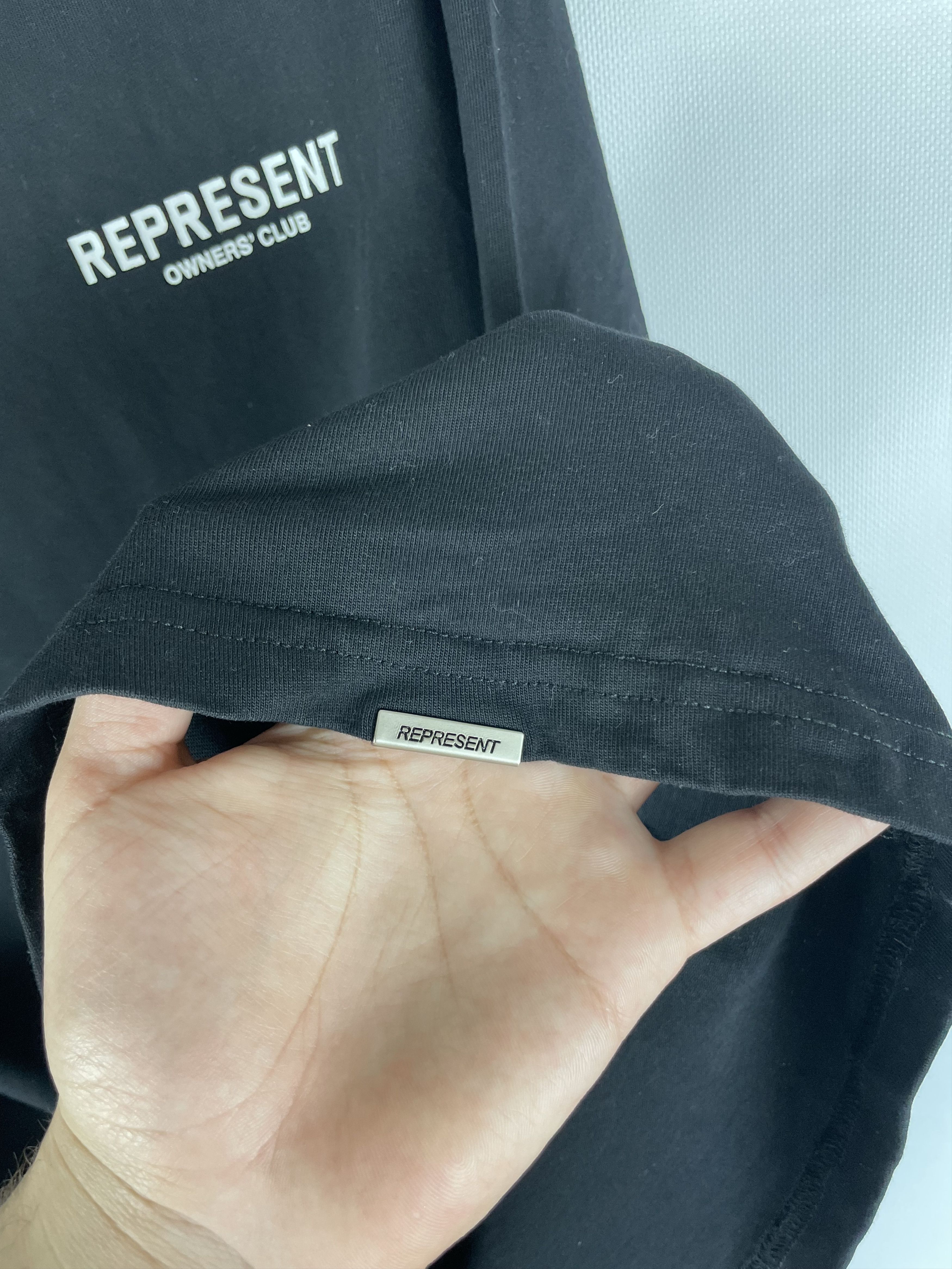 Represent Clo. Represent Tee Size US L / EU 52-54 / 3 - 7 Thumbnail