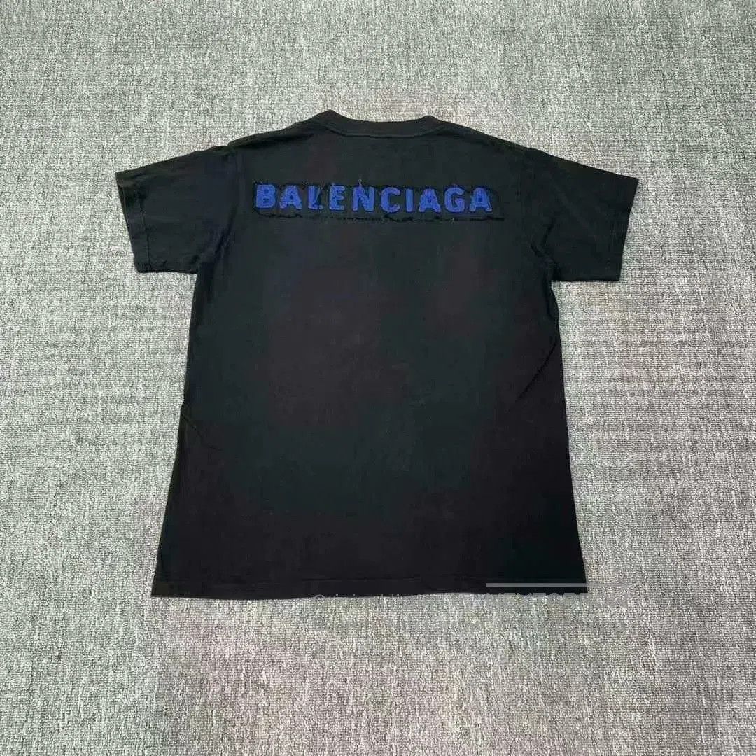 Balenciaga balenciaga blue letter t. Size US S / EU 44-46 / 1 - 2 Thumbnail