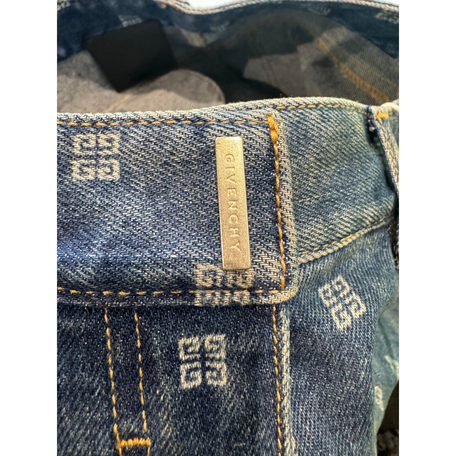 Givenchy Givenchy Dark Wash Monogram Jeans Size US 28 / EU 44 - 3 Thumbnail