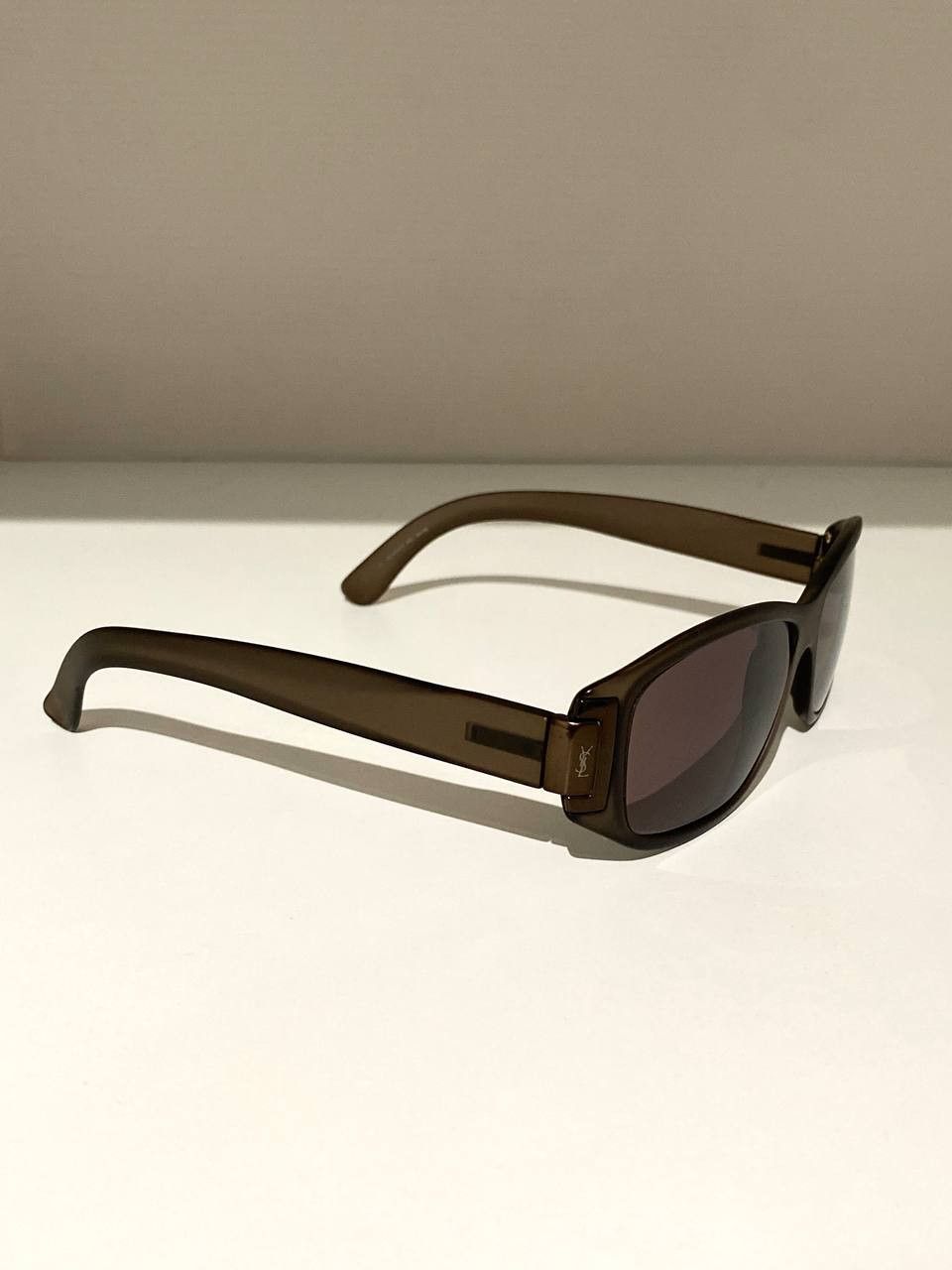 Yves Saint Laurent Yves Saint Laurent YSL Logo Retro Sunglasses Vintage Y2K Size ONE SIZE - 5 Thumbnail