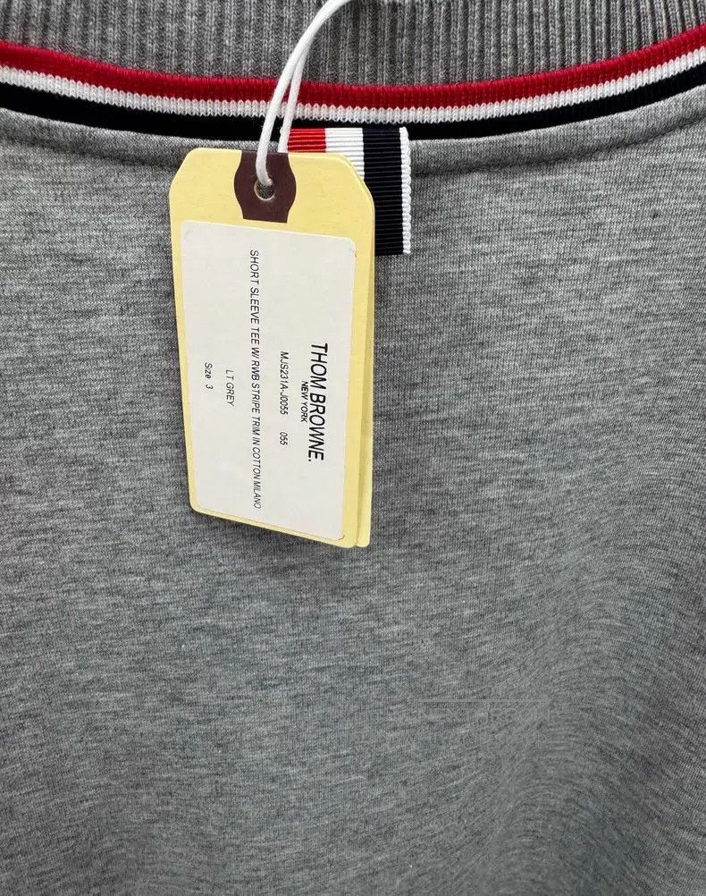 Thom Browne Thom Browne Short Sleeve T-Shirt Size US L / EU 52-54 / 3 - 6 Thumbnail