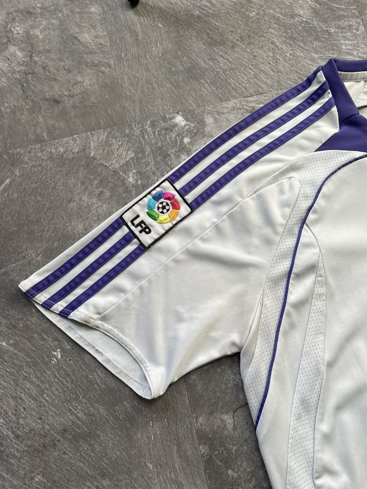Adidas Adidas Vintage Real Madrid 2007 2008 Soccer Jersey Blokecore Size US M / EU 48-50 / 2 - 5 Thumbnail