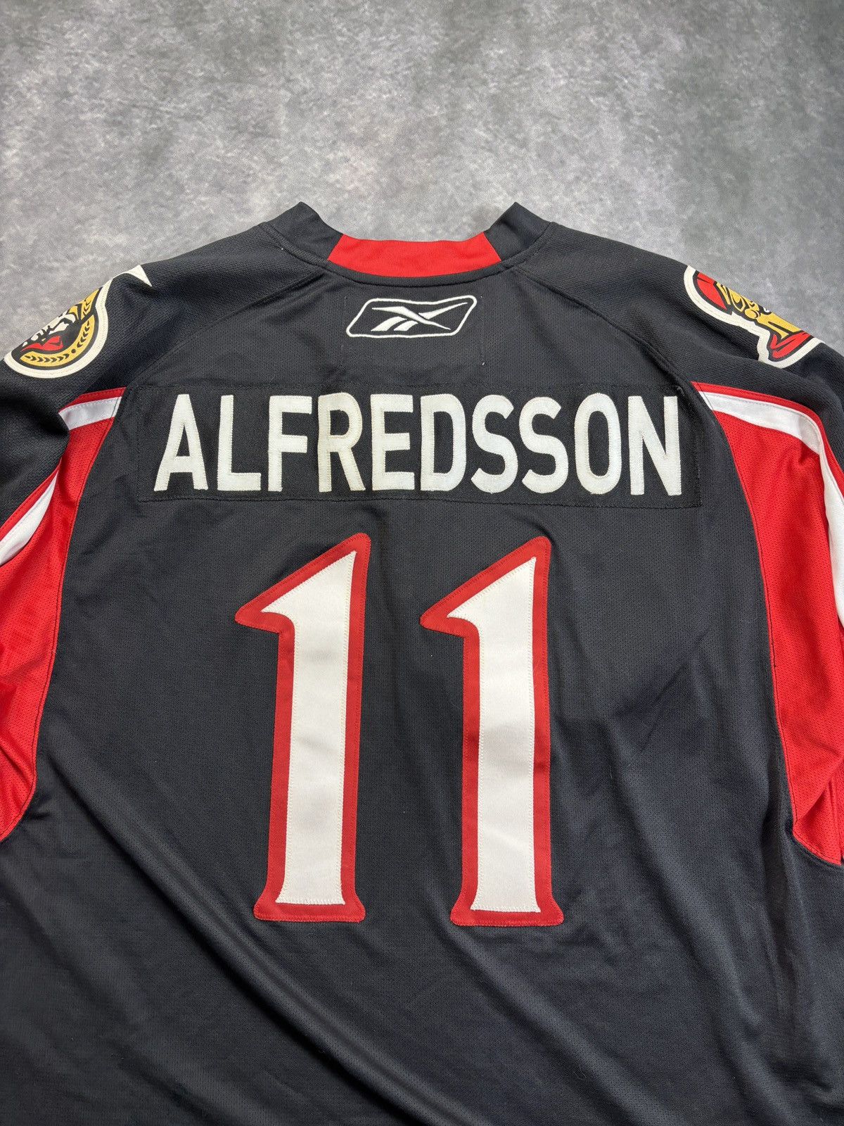 NHL 2008-2011 Ottawa Senators Jersey Sens Alfredson Black Hockey Size US XL / EU 56 / 4 - 4 Thumbnail
