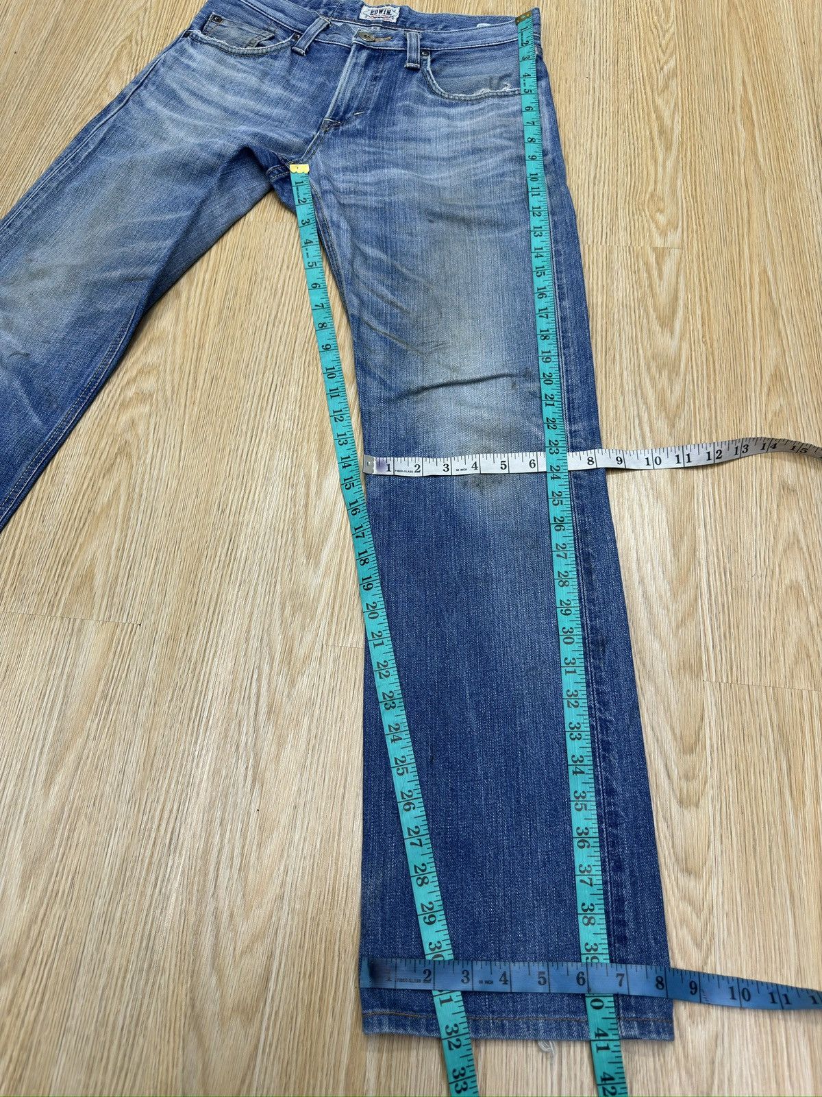 Vintage Edwin Tailor Exclusive Distressed Denim Size 30 F22