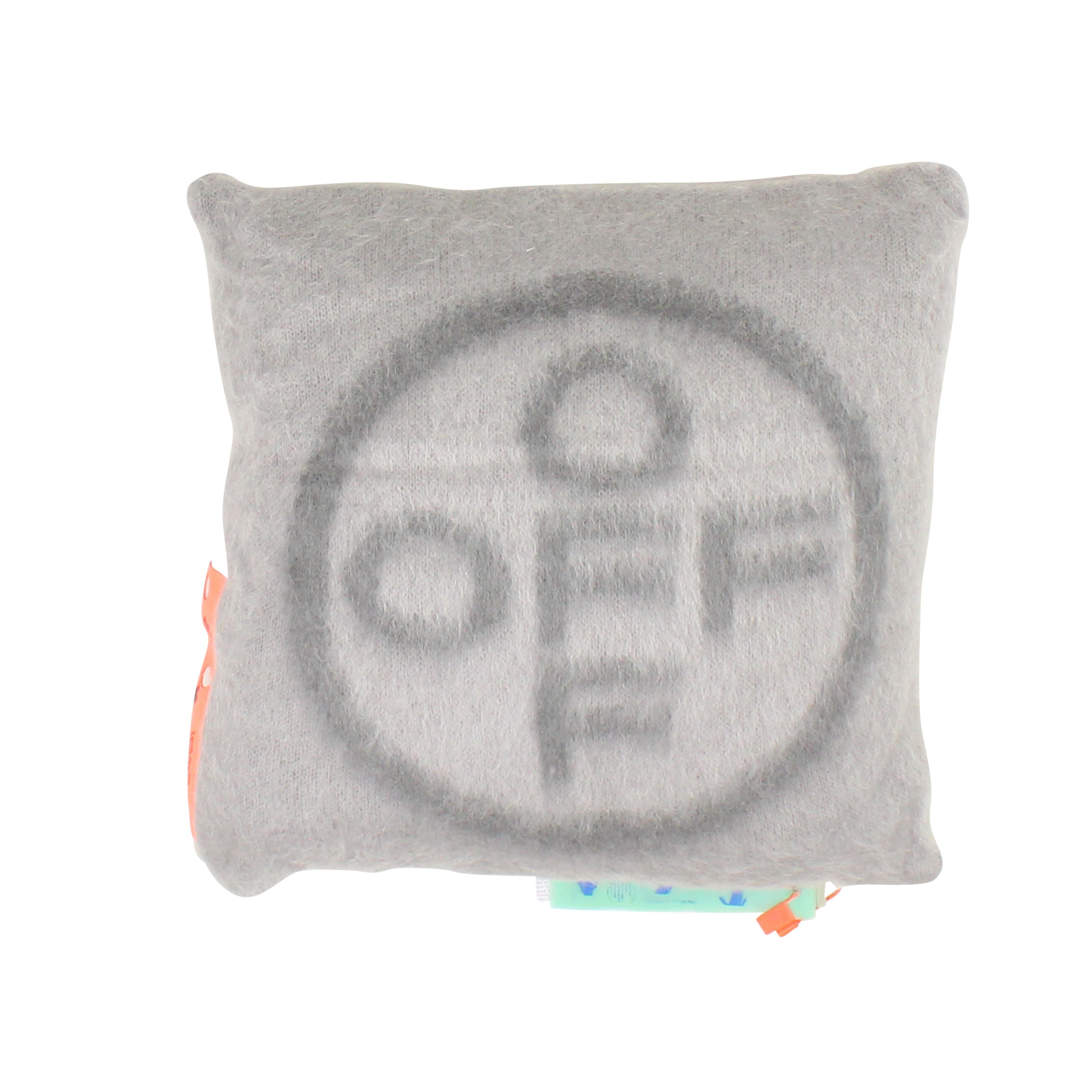 Pre-owned Off-white Grey Pillow Size Os In Multicolor