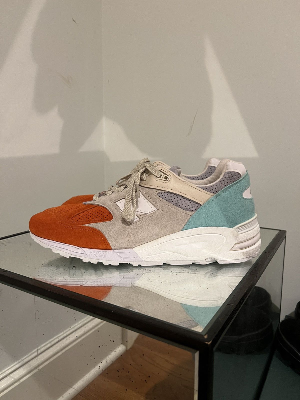 Kith x New Balance 990v2 “Kith Cyclades”