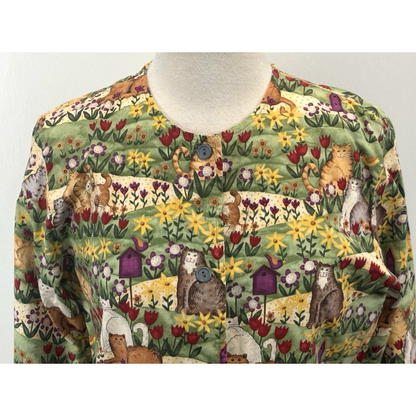 Folk Peaches Uniforms Scrub Top Women’s Small Folk Art Style Cats Birdhouses Multi-Color Cotton S Women Size S / US 4 / IT 40 - 5 Thumbnail