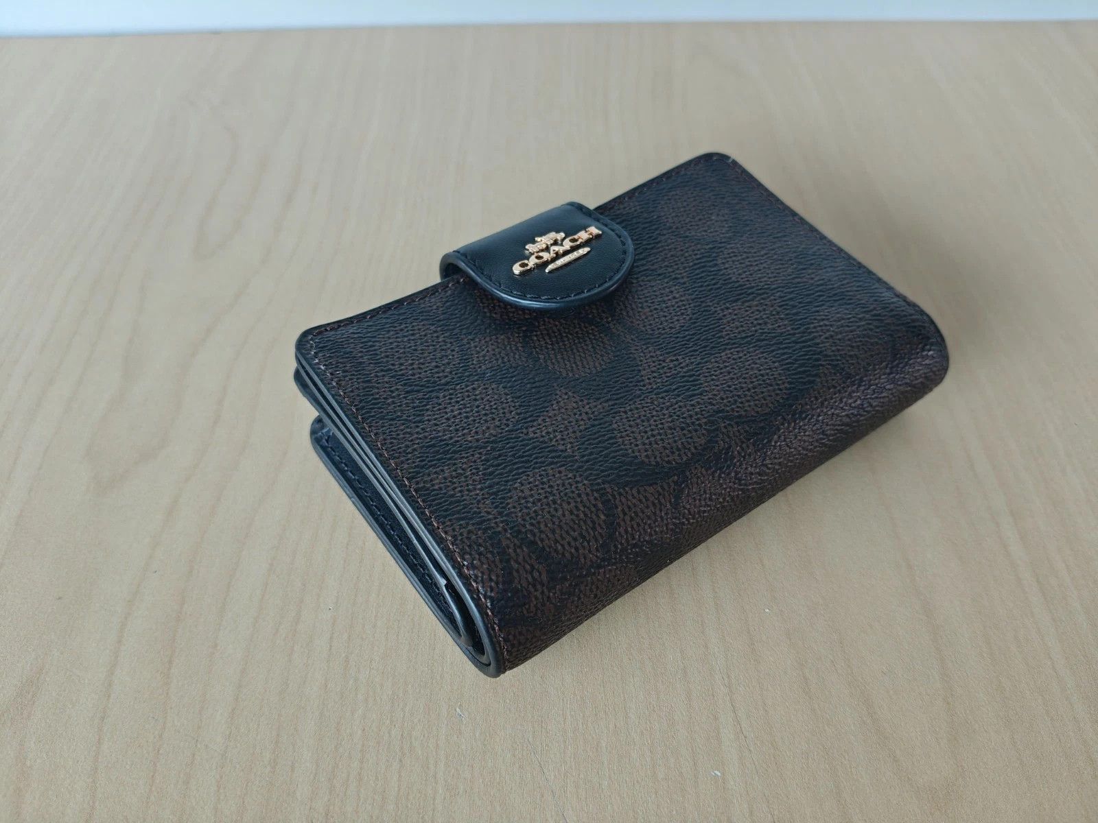 Coach Coach Medium Corner Zip Wallet In Signature T/1014 Size ONE SIZE - 6 Thumbnail