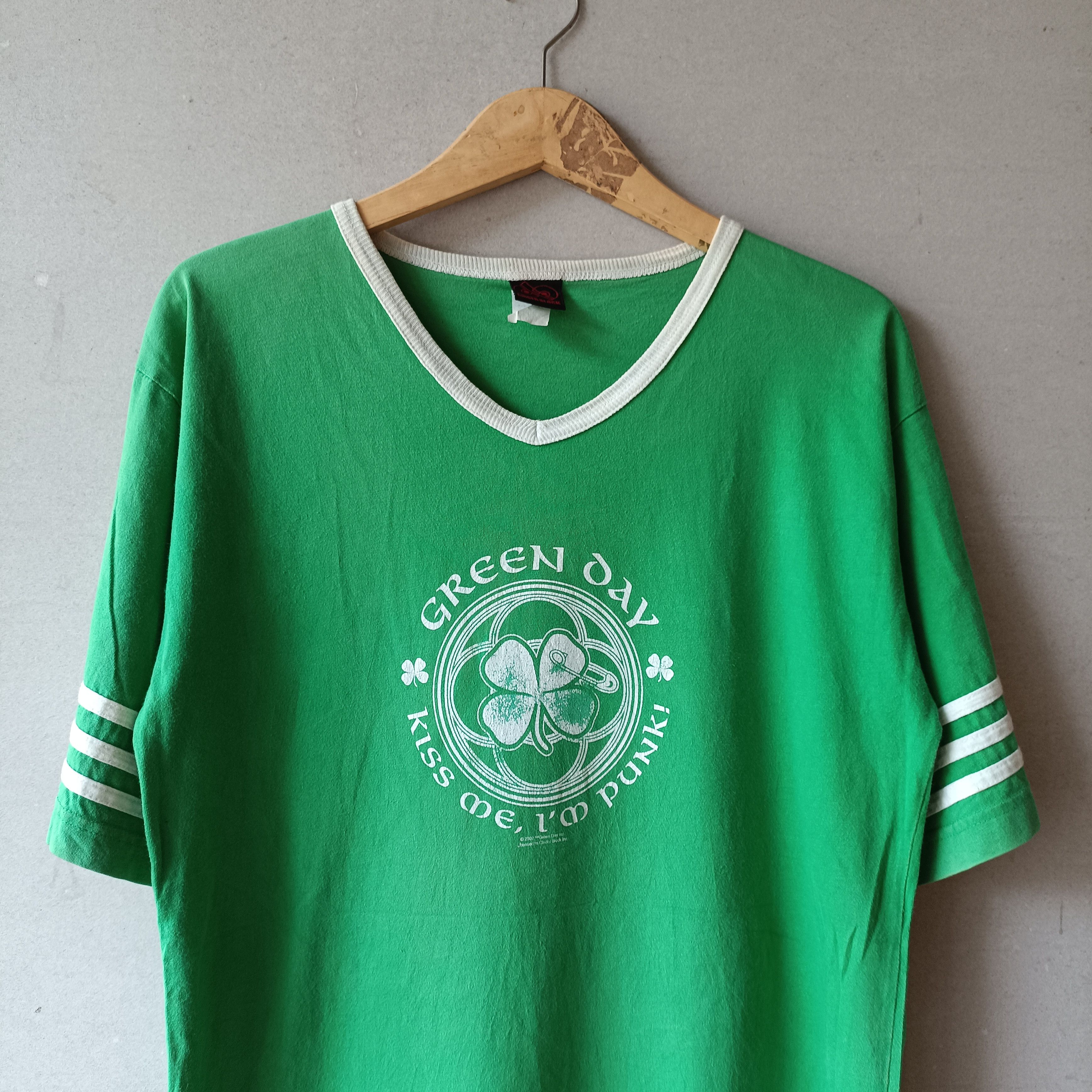 Band Tees Vintage Green day 2002 cinder block kiss me iam punk Size US L / EU 52-54 / 3 - 2 Thumbnail