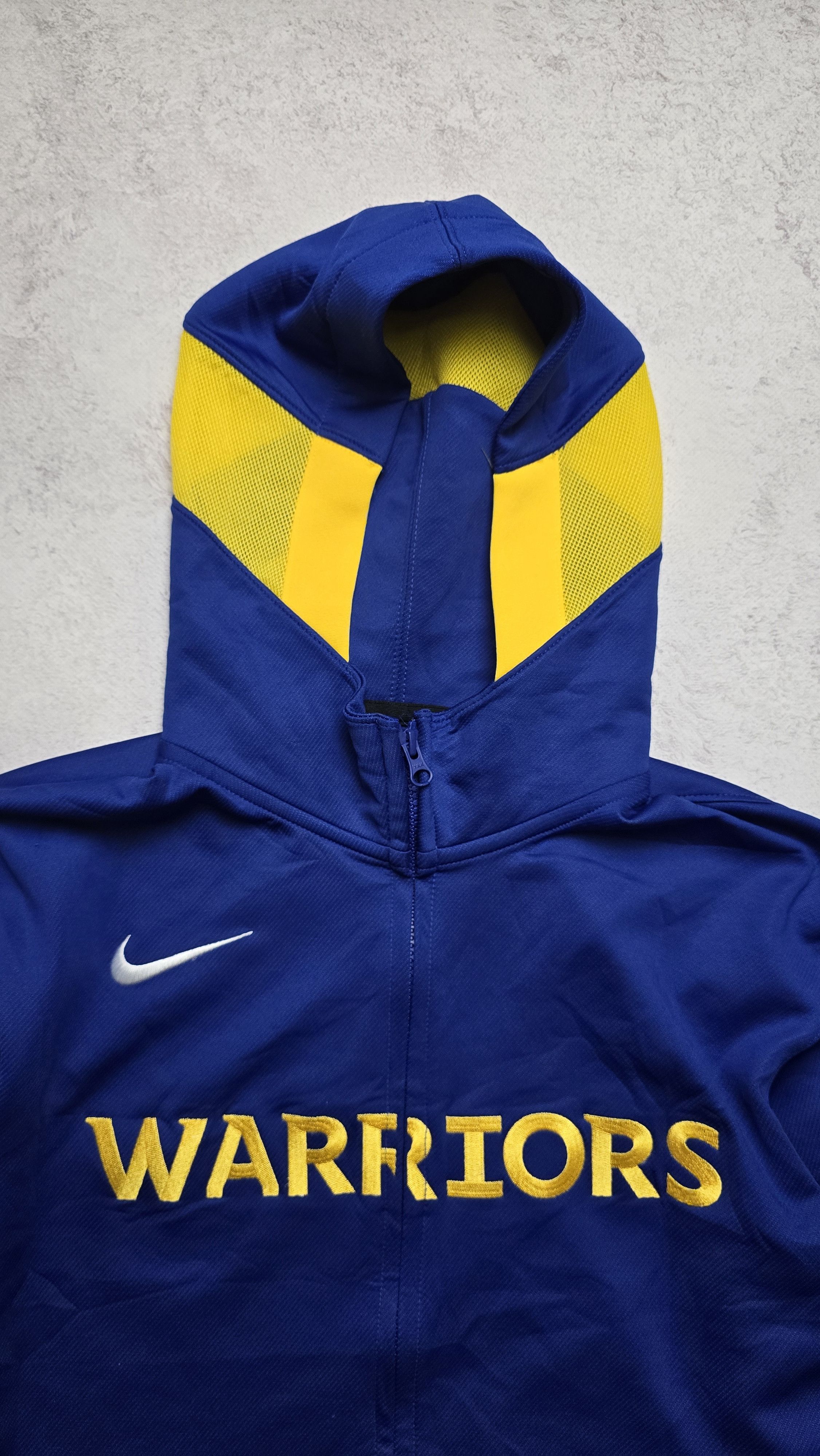 Nike GOLDEN STATE WARRIORS SHOWTIME DRI-FIT NBA FULL-ZIP HOODIE Size US M / EU 48-50 / 2 - 9 Thumbnail