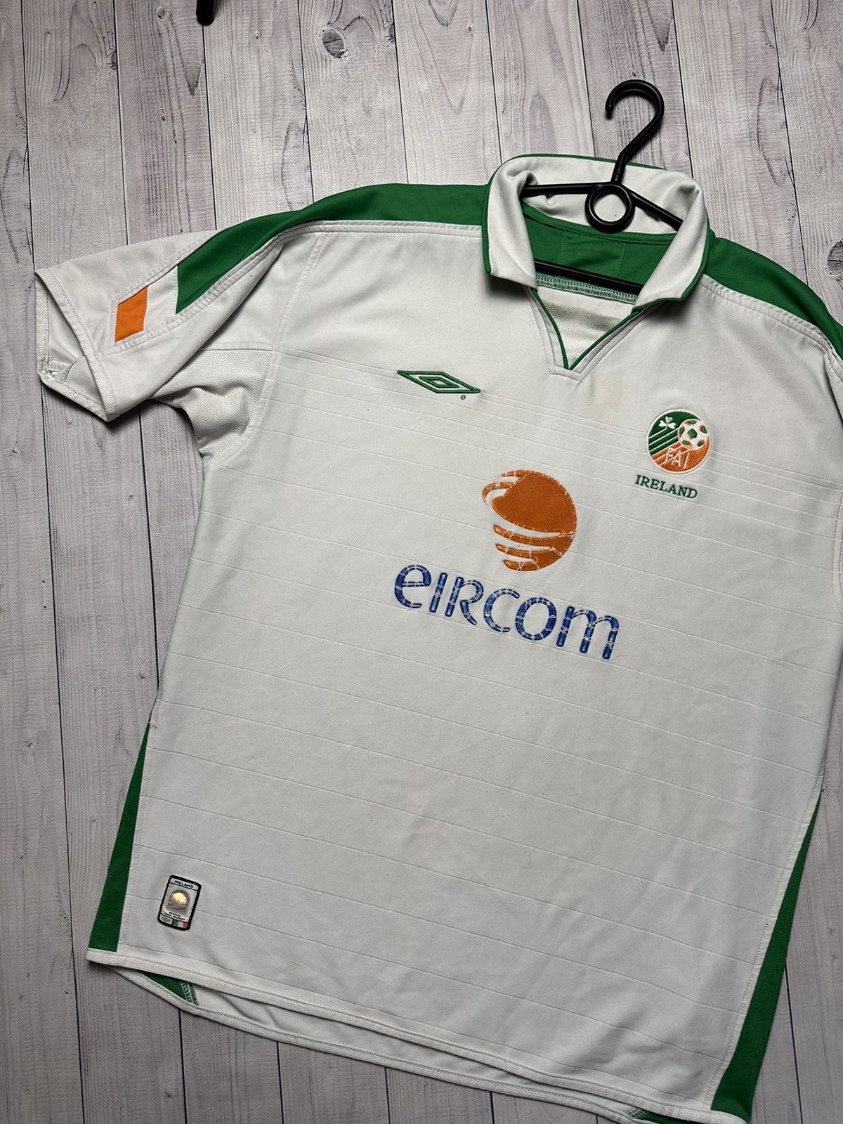 Vintage soccer jersey Ireland size L Umbro logo