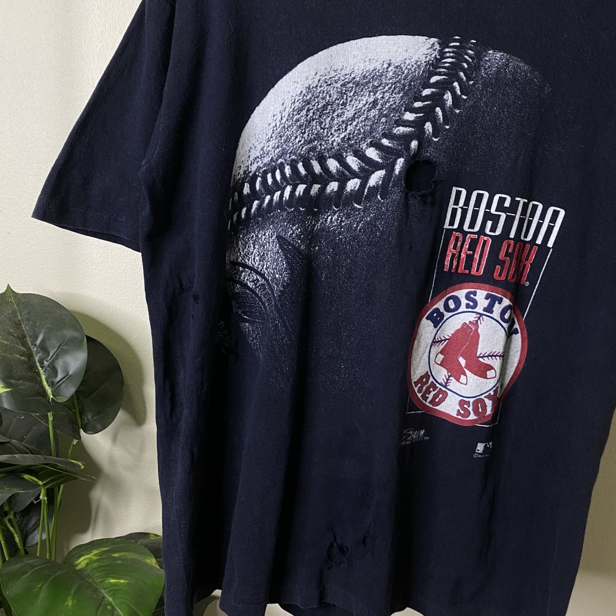 Salem Sportswear 1990s Boston Red Sox MLB Baseball Distressed Tee Size US L / EU 52-54 / 3 - 3 Thumbnail