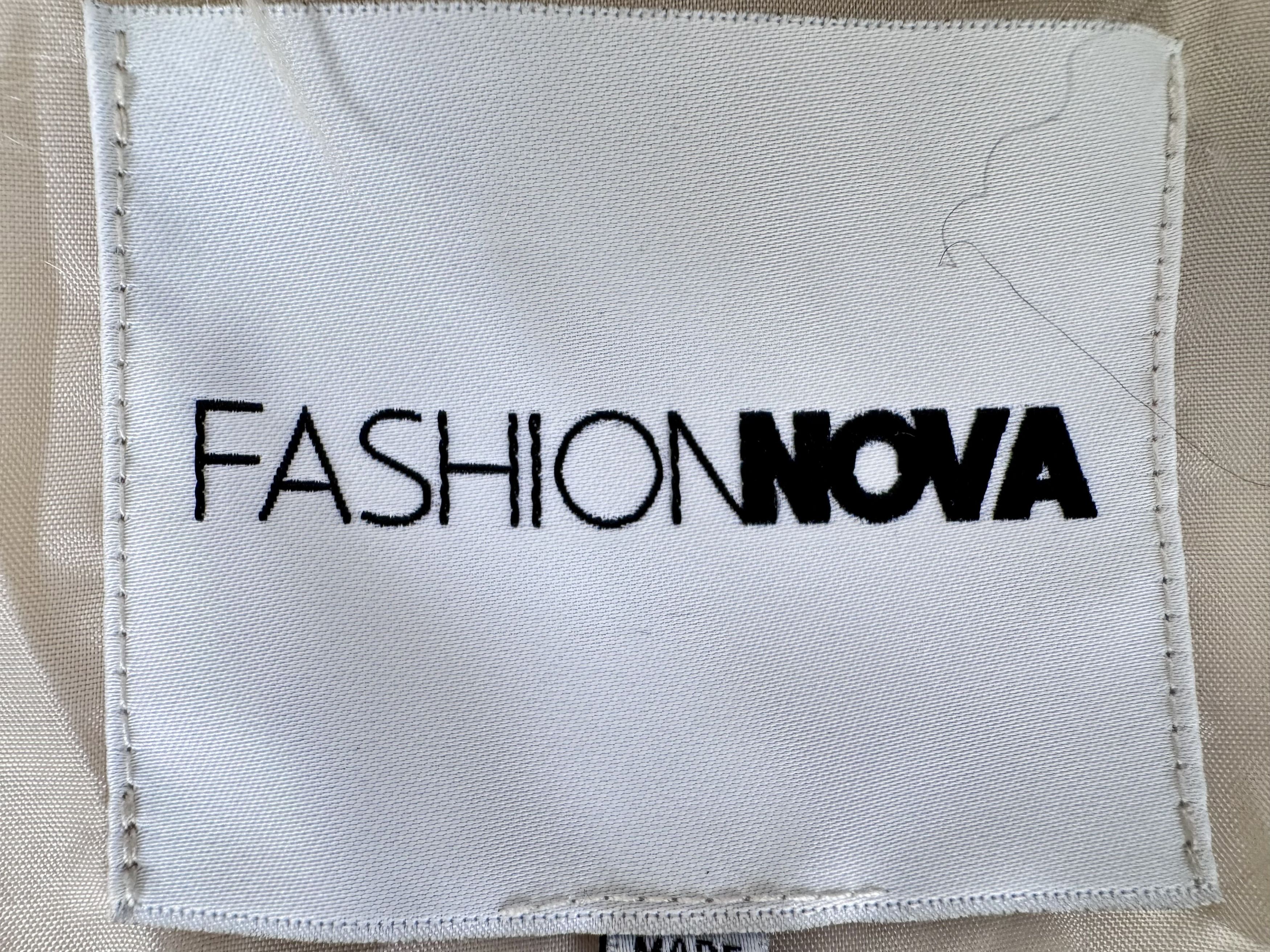Fashion Nova FULL LENGTH NIKITA FAUX FUR TRENCH COAT Size XXL / US 16-18 / IT 52-54 - 7 Thumbnail