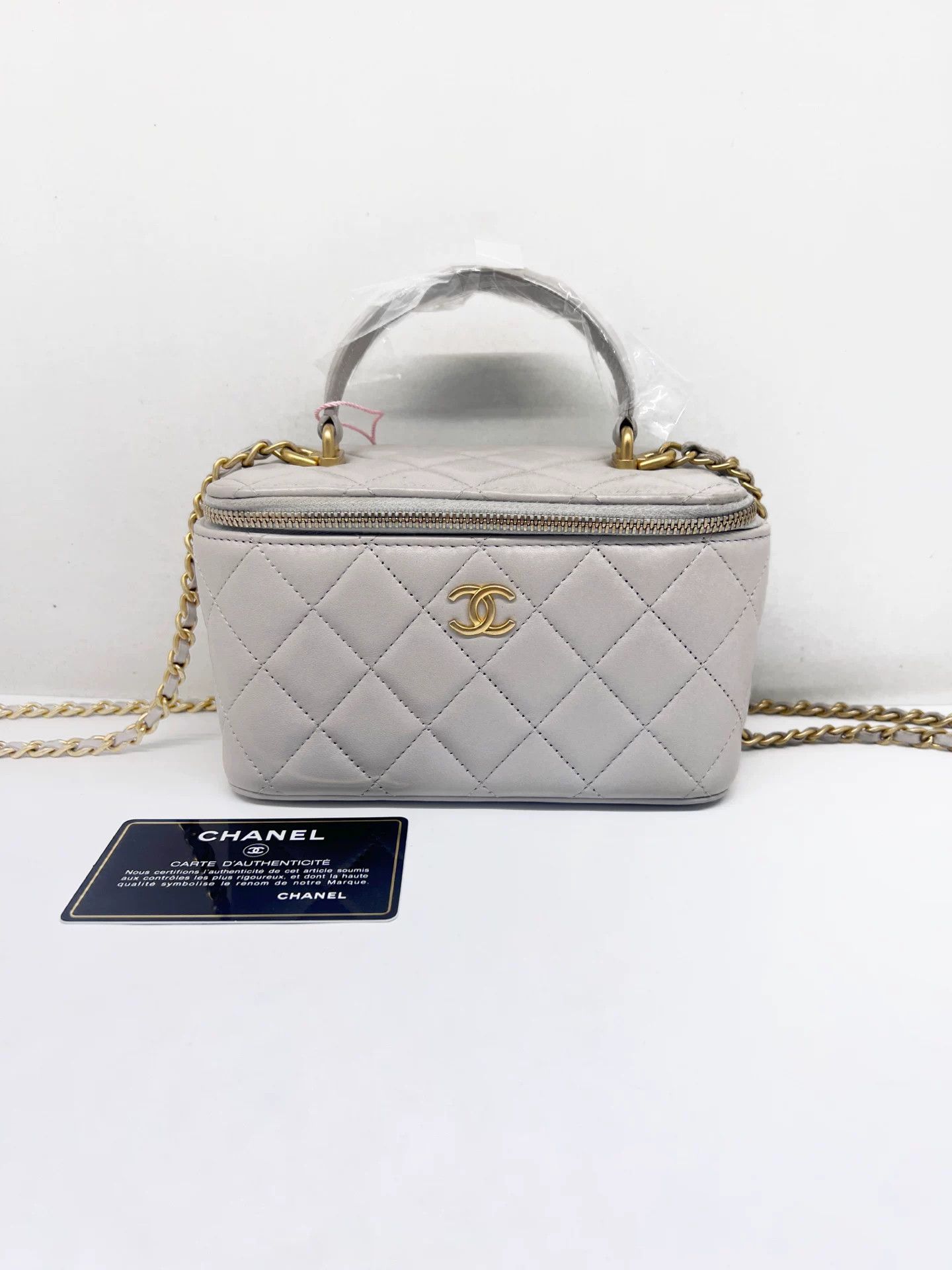 Chanel Pre-loved Bag Very good condition Size ONE SIZE - 1 Thumbnail