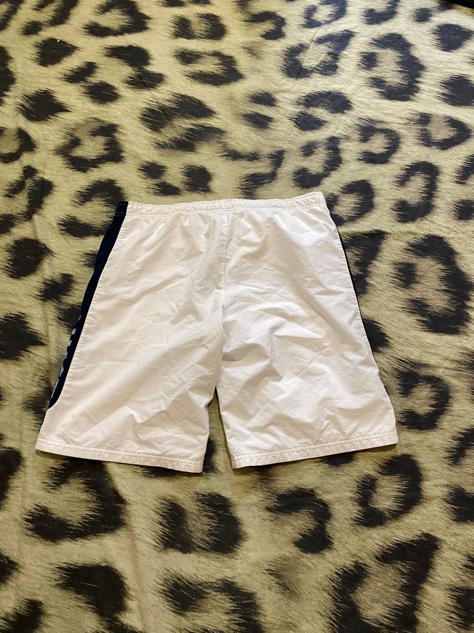 Nike Vintage white shorts big logo Nike Y2K sportwear Size US 34 / EU 50 - 17 Thumbnail