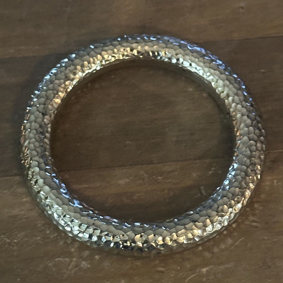 Other Gold tone hammered round bangle bracelet Size ONE SIZE - 4 Thumbnail