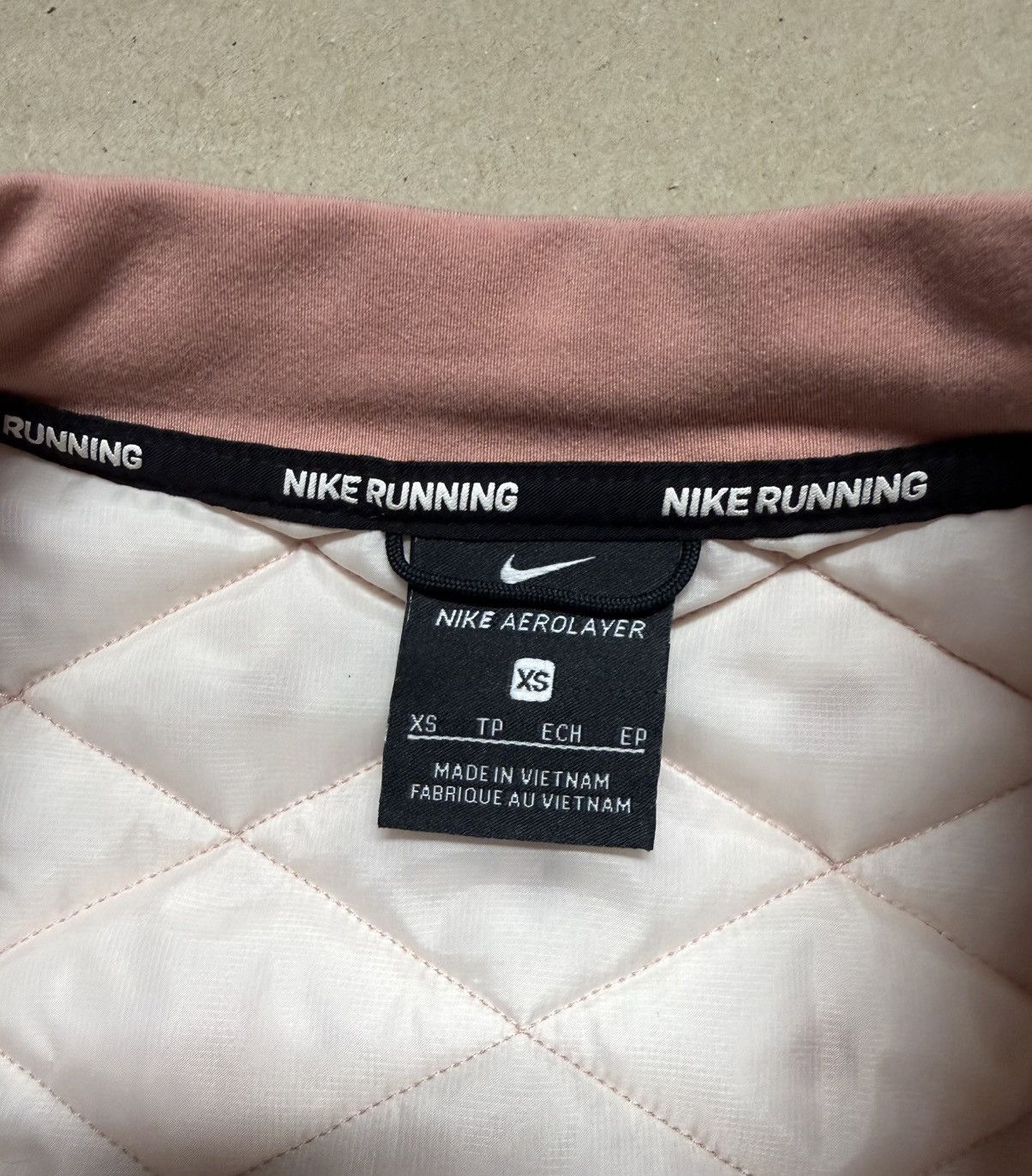 Nike Mens Nike Women’s XS Extra Small Running Vest Jacket Coat! Size XS / US 0-2 / IT 36-38 - 3 Thumbnail