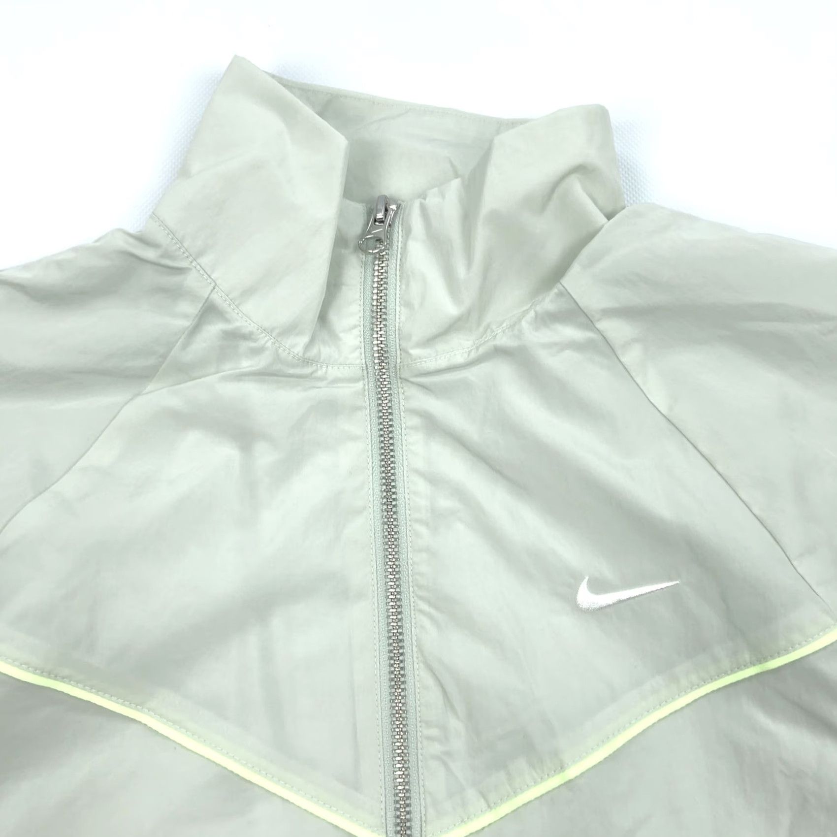 Nike Nike Windrunner Full Zip Jacket Women's S Light Green Running Track Windbreaker Activewear Size S / US 4 / IT 40 - 2 Thumbnail
