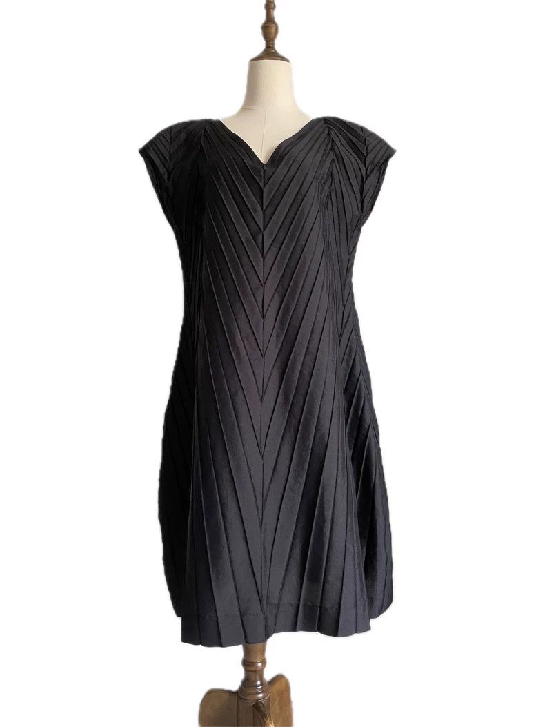 Issey Miyake Issey Miyake size:2 Black twill dress Size XS / US 0-2 / IT 36-38 - 2 Thumbnail