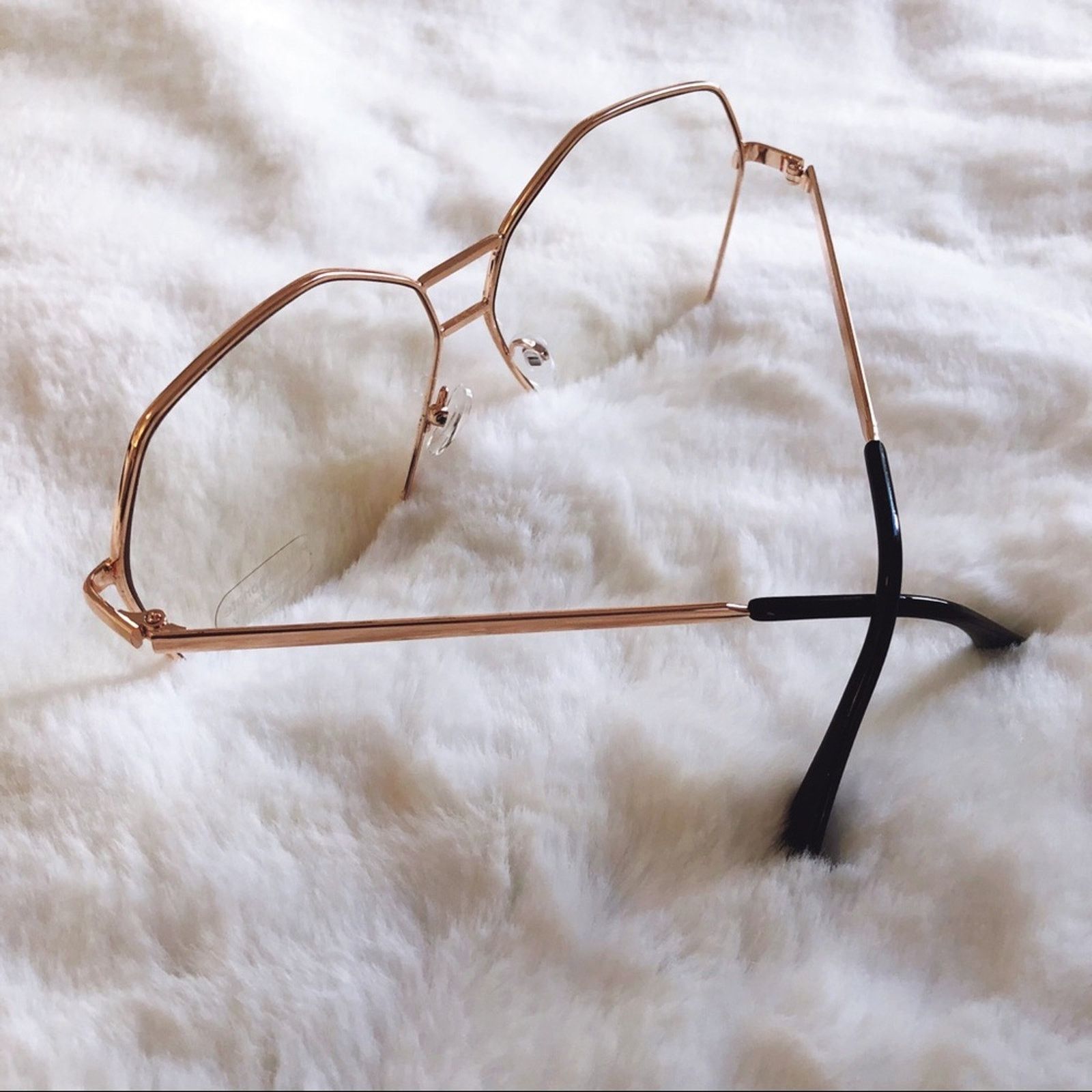 Other Peyton Rose Gold Hexagon Clear Sunglasses Size ONE SIZE - 7 Thumbnail