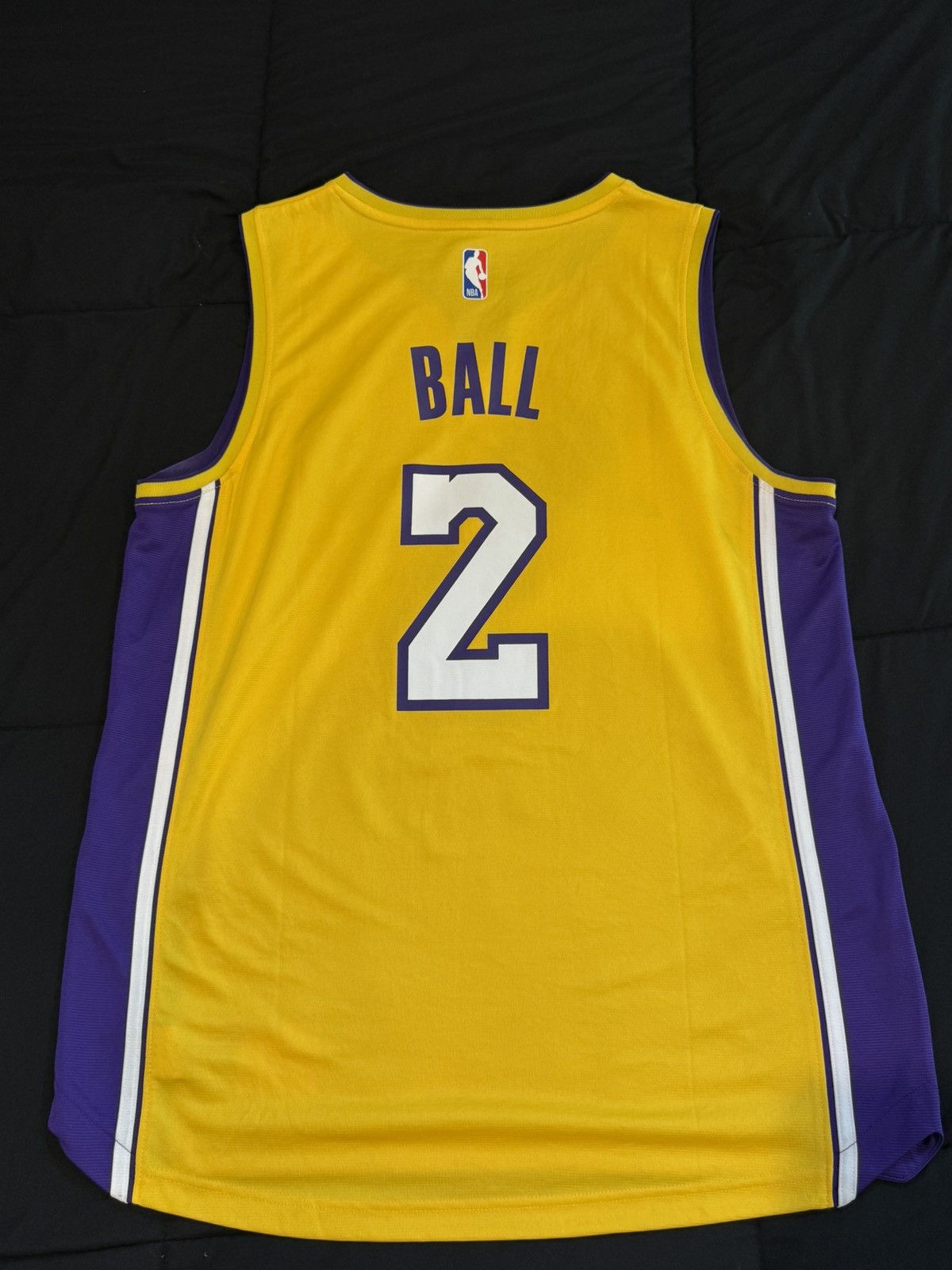 NBA Lonzo Ball Los Angeles Lakers Fanatics Jersey Size US L / EU 52-54 / 3 - 4 Thumbnail